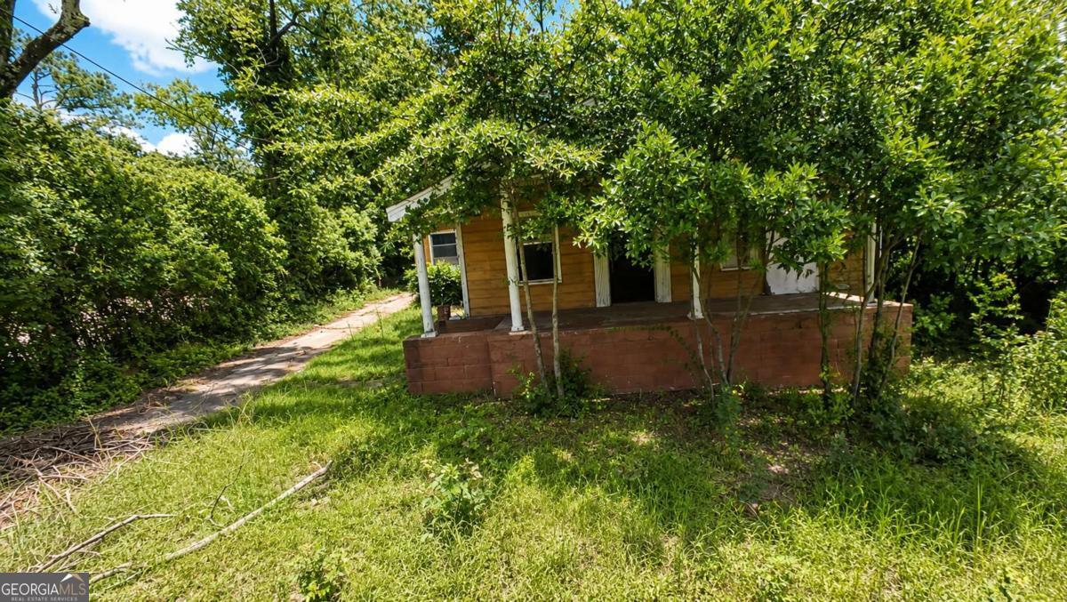 310 Edwards Avenue Property Photo 19