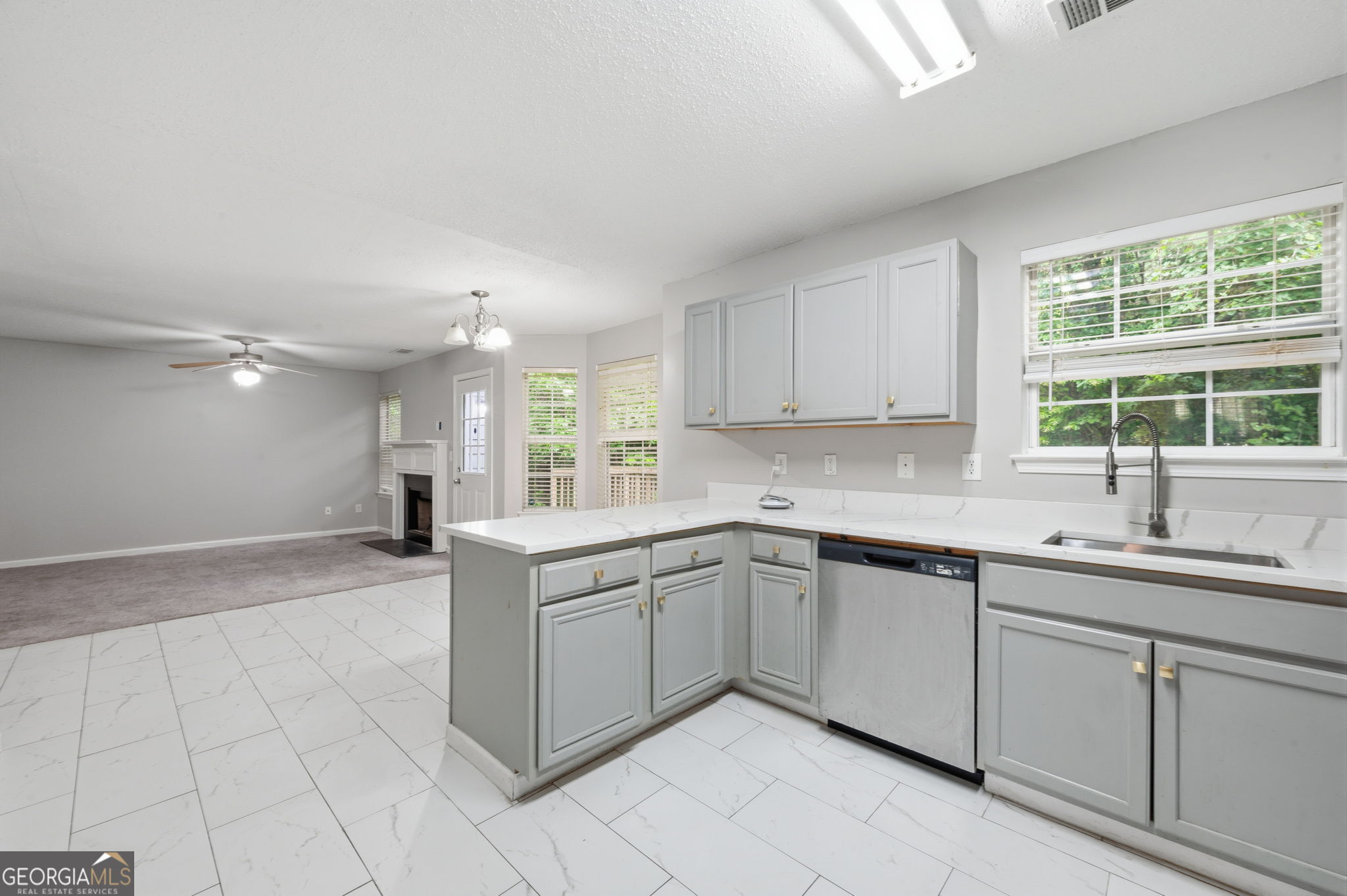 155 Apache Street Sw Property Photo 13