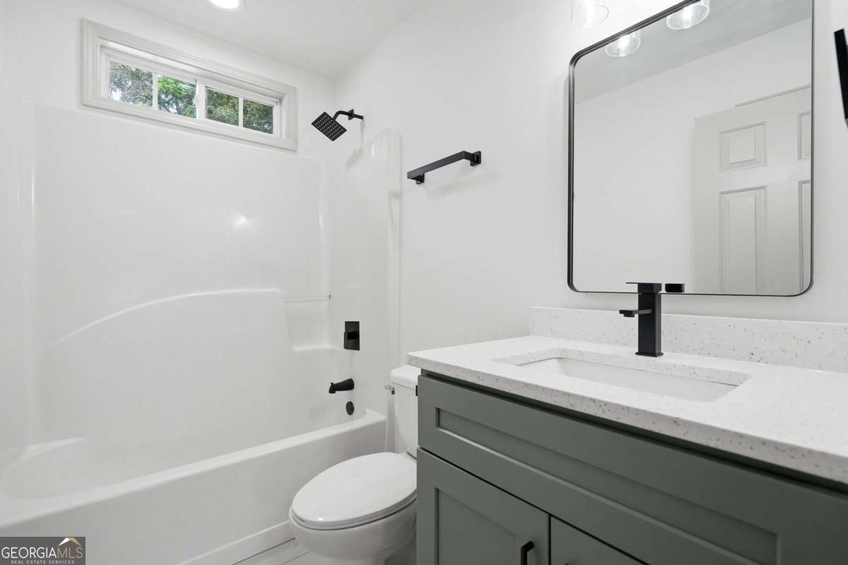 1885 Lakewood Avenue Se Property Photo 18