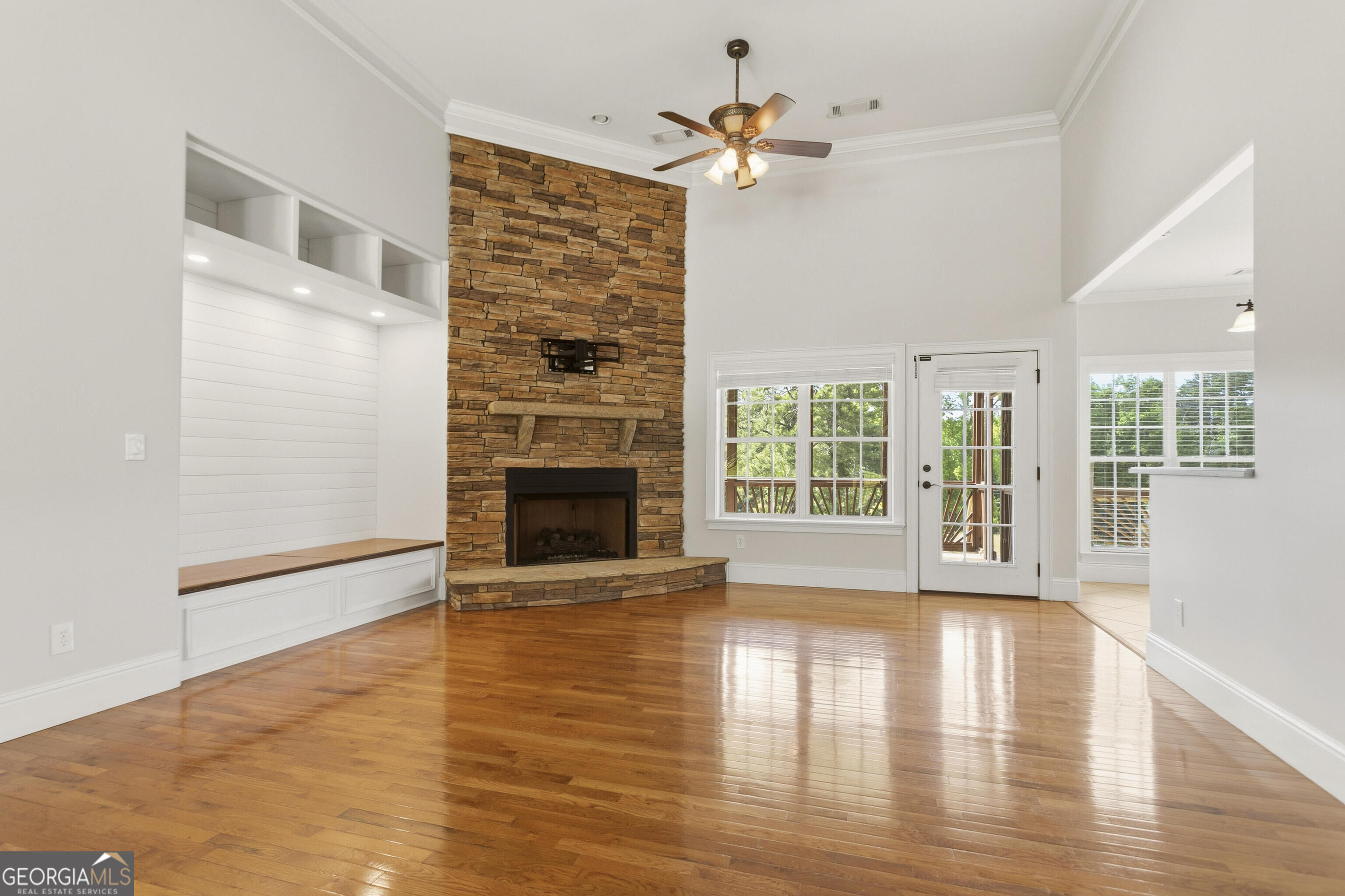 6504 Cedar Mountain Road Property Photo 2