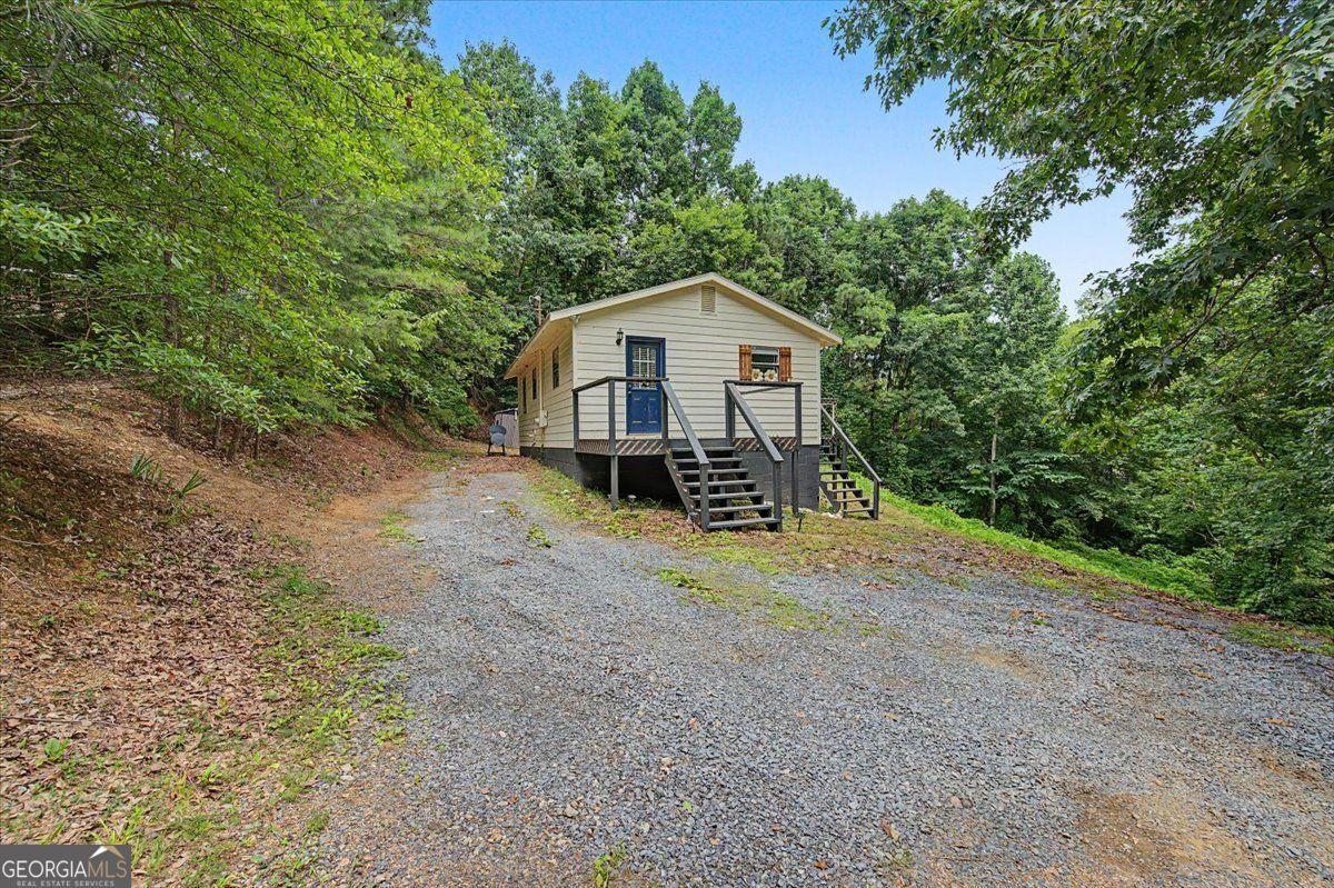 211 John White Road Nw Property Photo 5