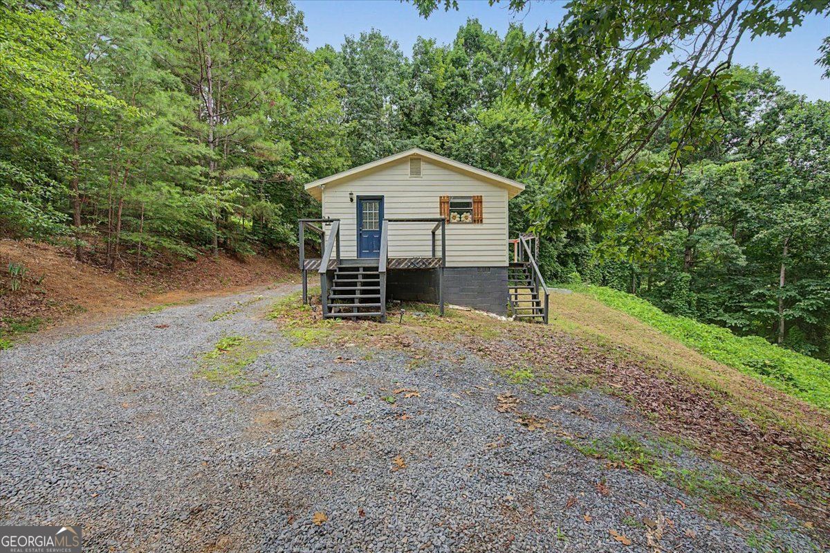 211 John White Road Nw Property Photo 7