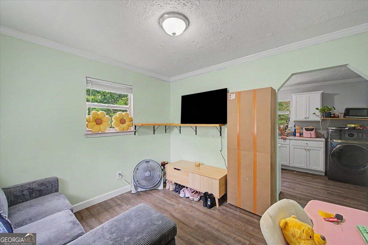 211 John White Road Nw Property Photo 13