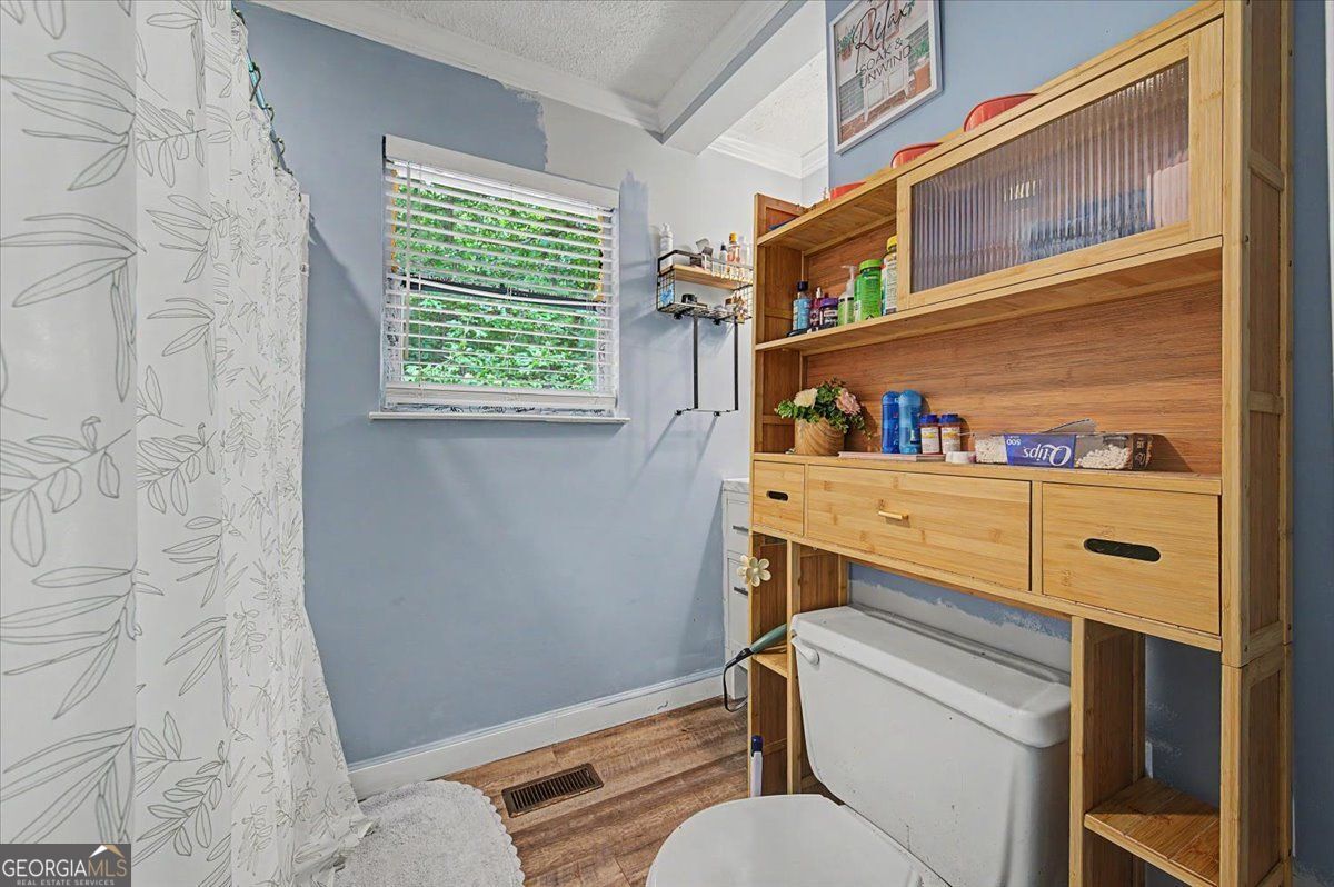 211 John White Road Nw Property Photo 15
