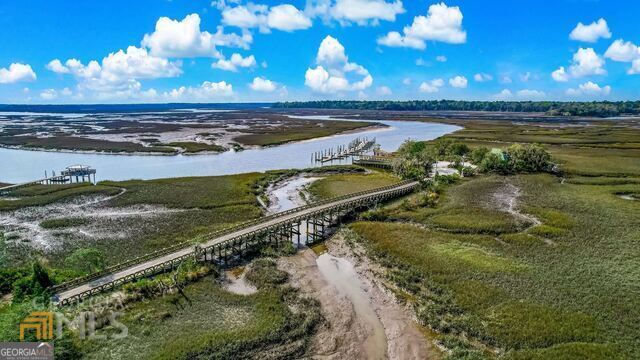 V/l 108 Yachtsman Court Property Photo 17