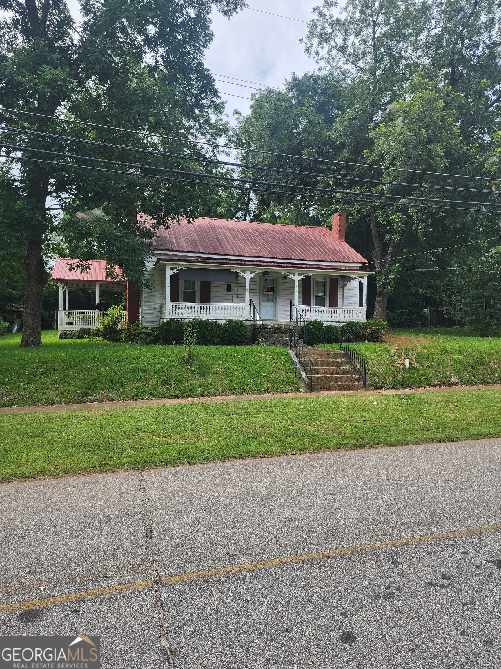410 Zebulon Street Property Photo 1
