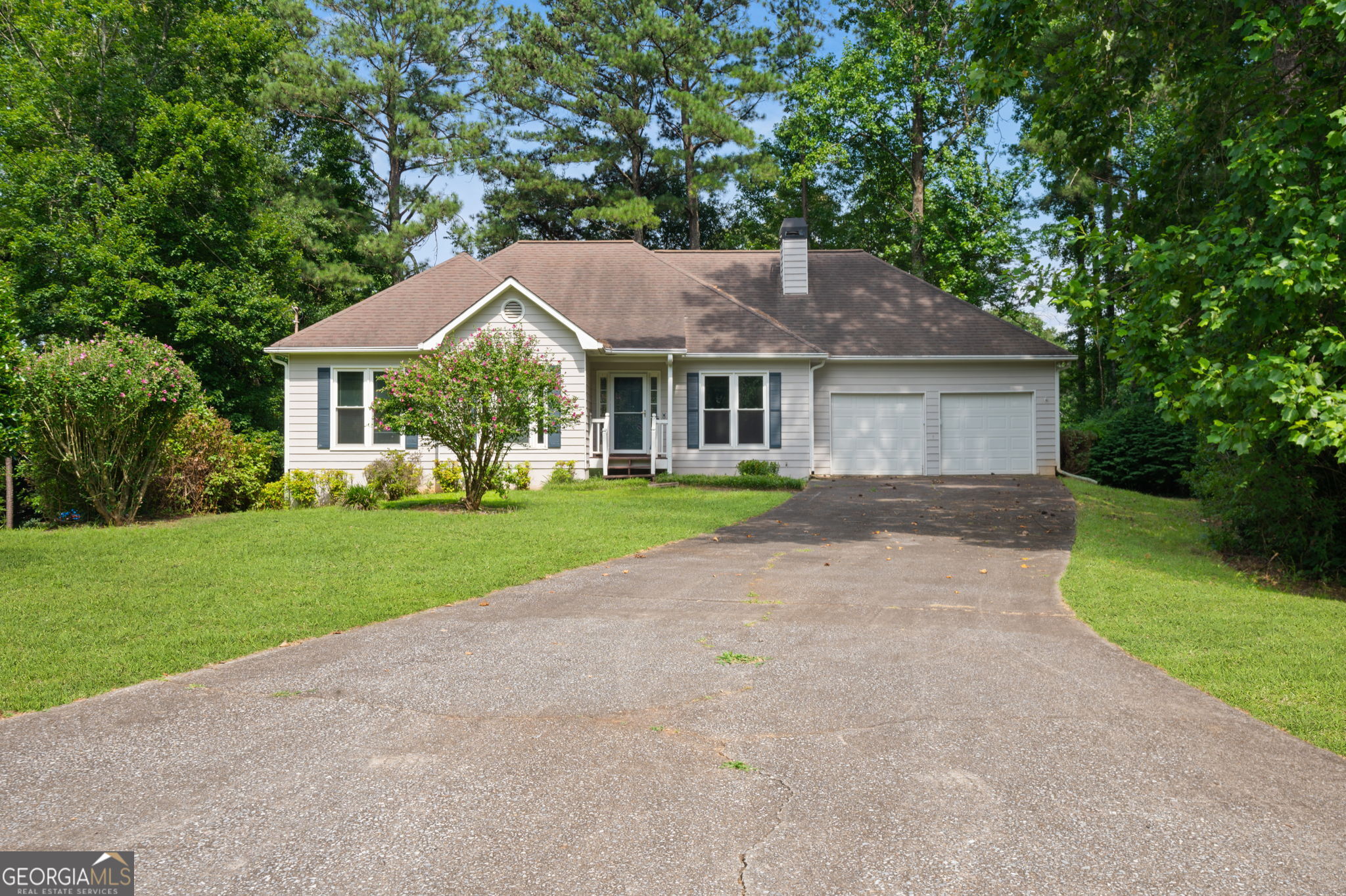131 Maplewood Cove Property Photo 1