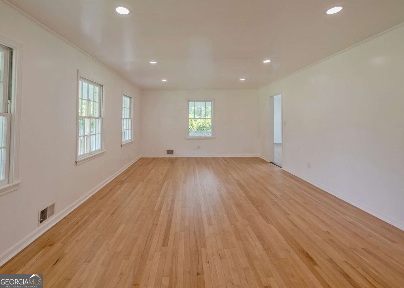 13 Brown Street Property Photo 8