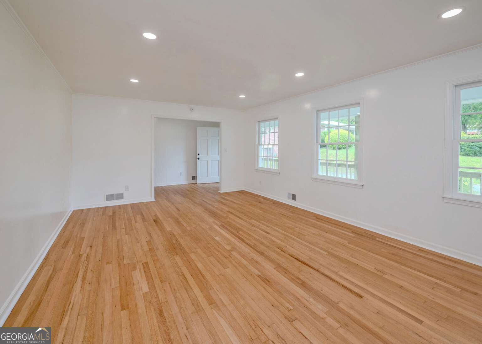 13 Brown Street Property Photo 9