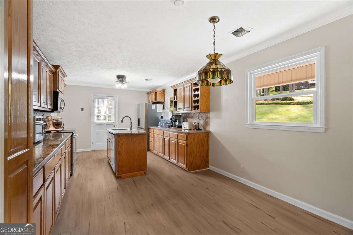206 Victory Drive Property Photo 12