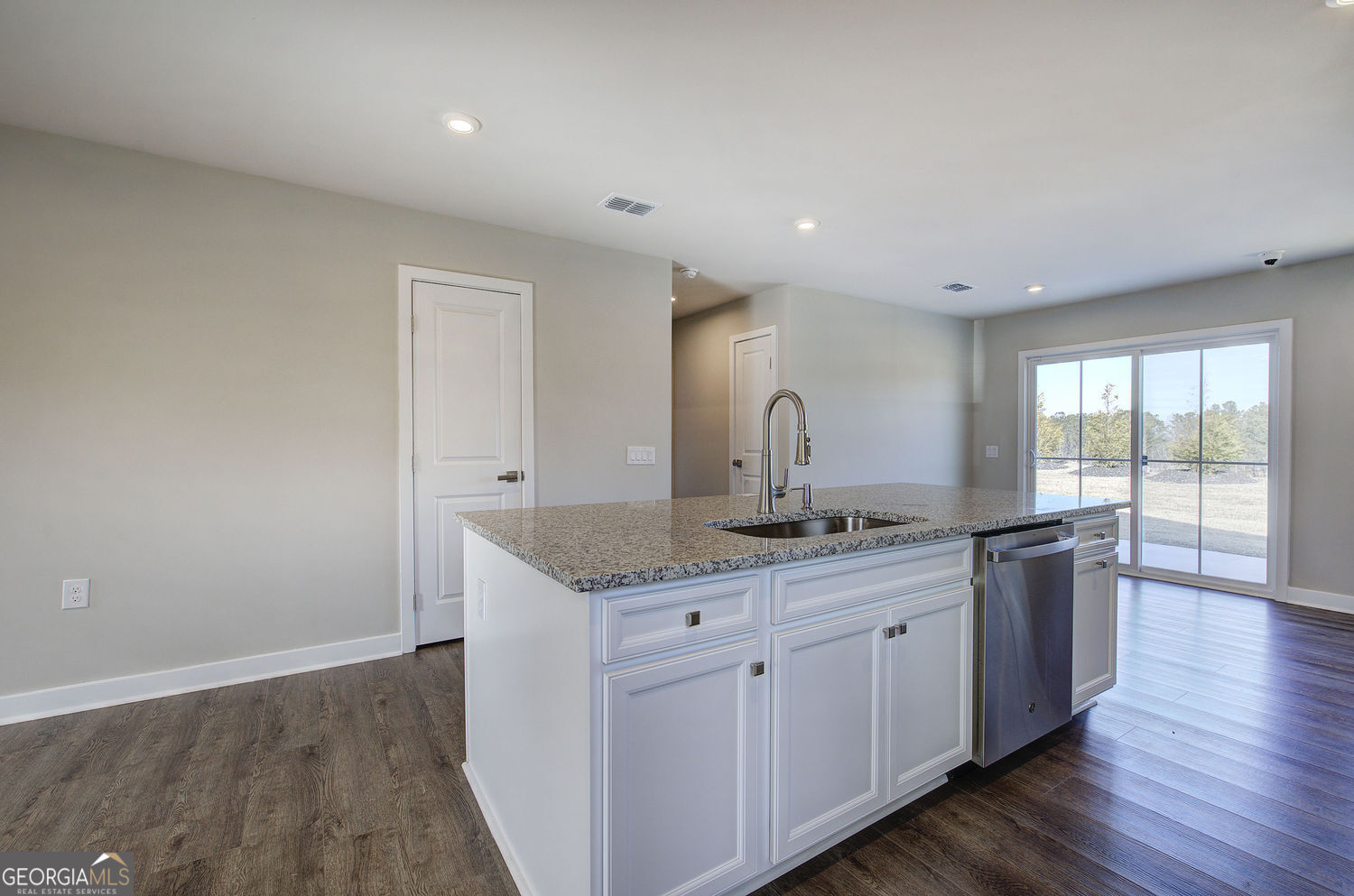 228 Serenity Road Property Photo 5