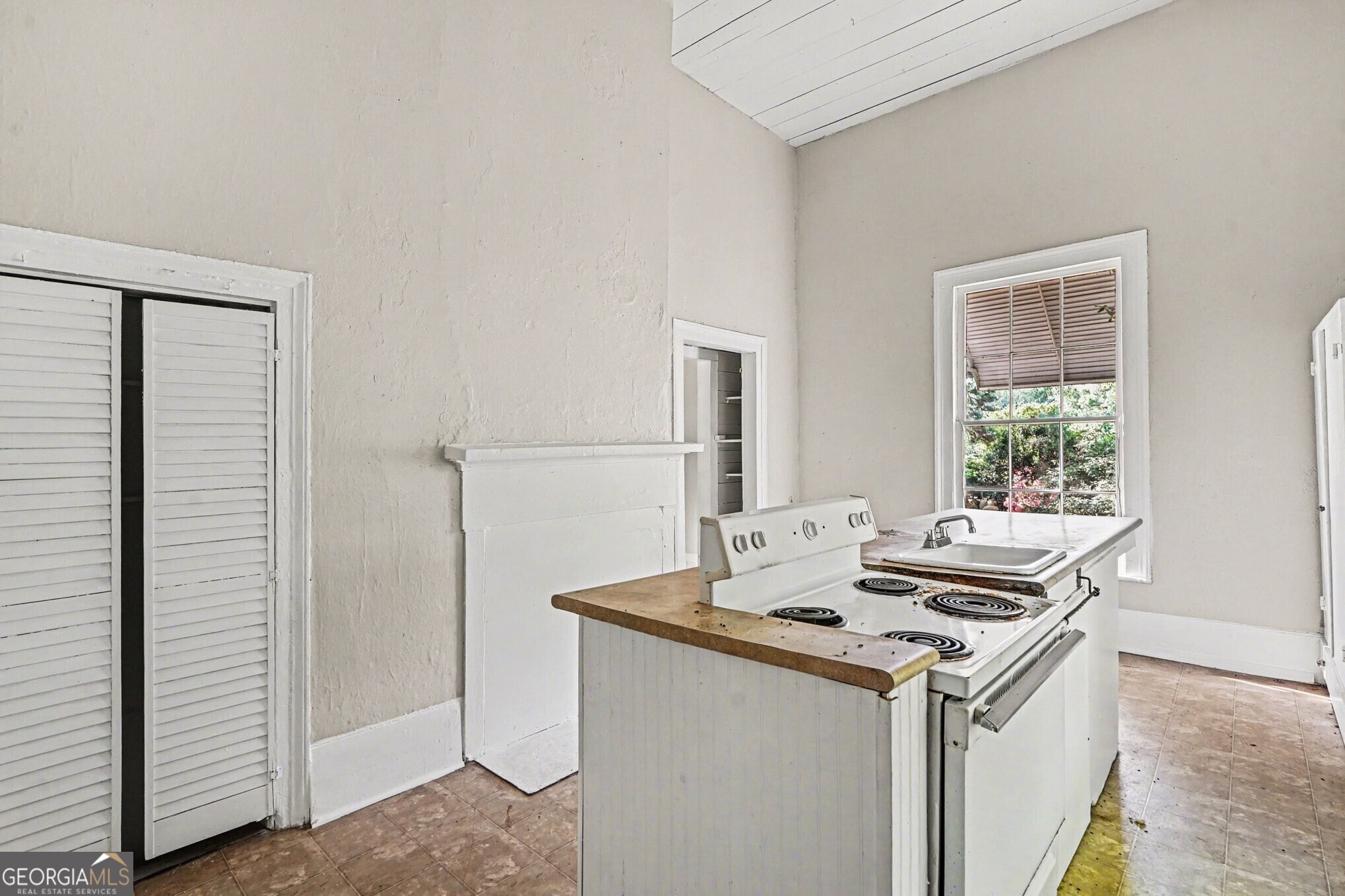 192 Cloud Street Property Photo 12