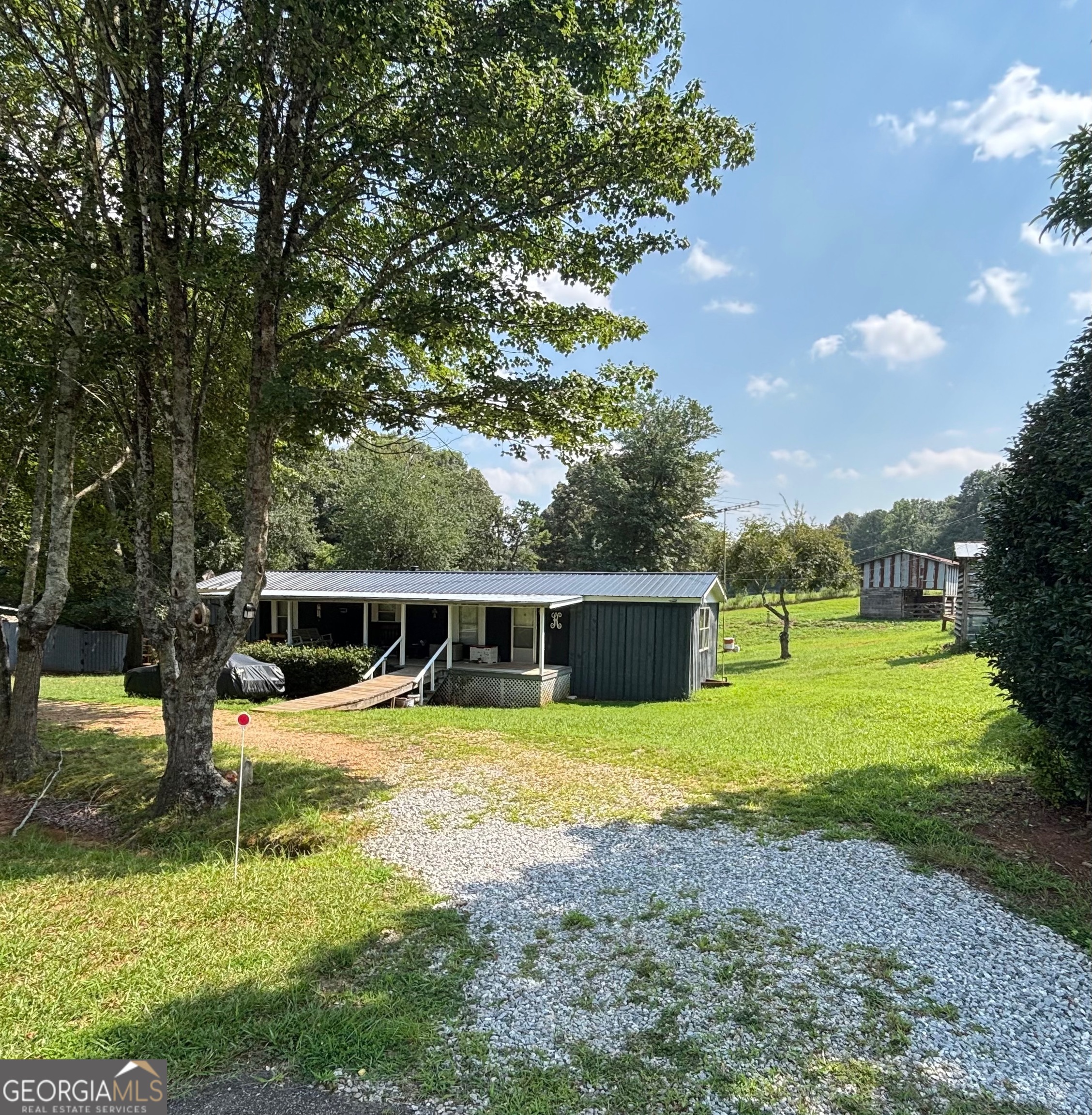 716 Hawkins Road Property Photo 3