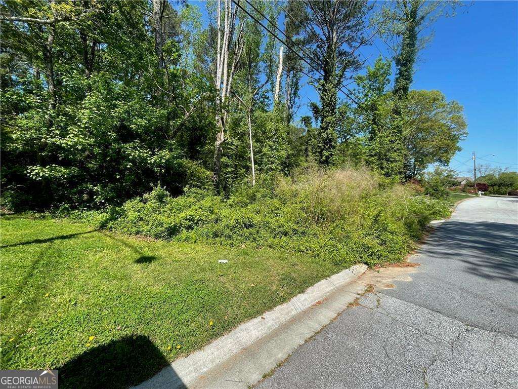 1267 Raintree Drive Property Photo 3