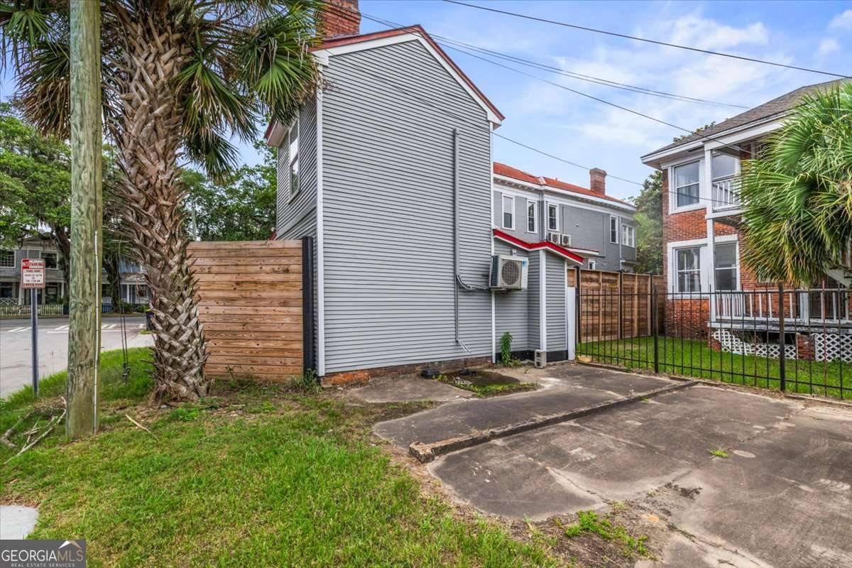 120 W 37th Street Property Photo 3