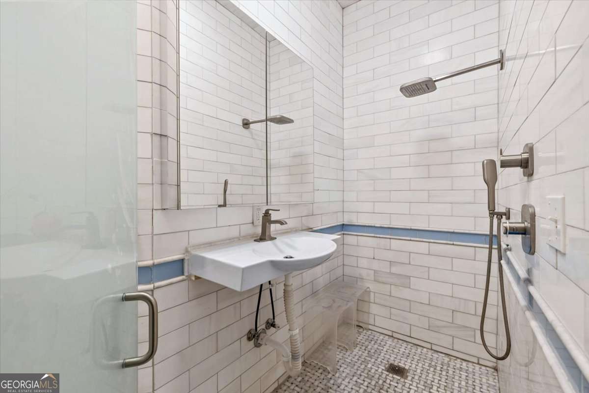 120 W 37th Street Property Photo 15