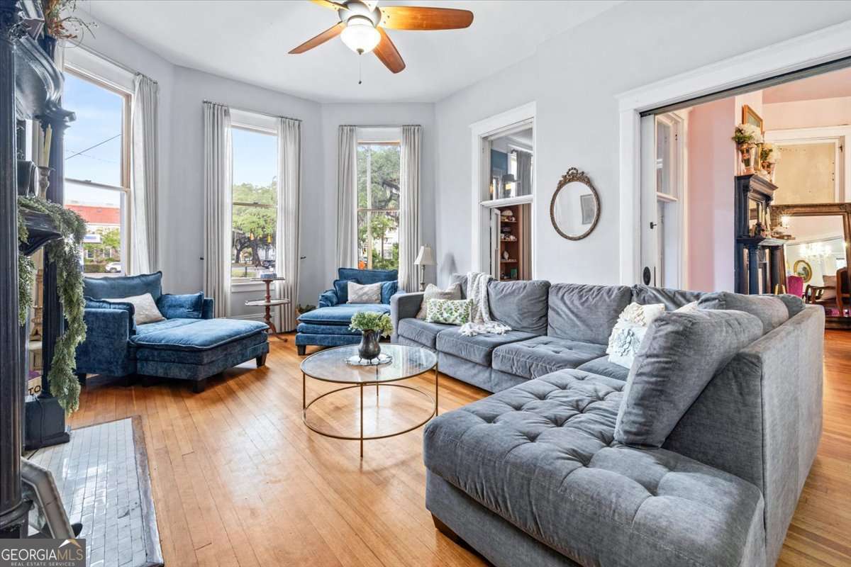 120 W 37th Street Property Photo 19