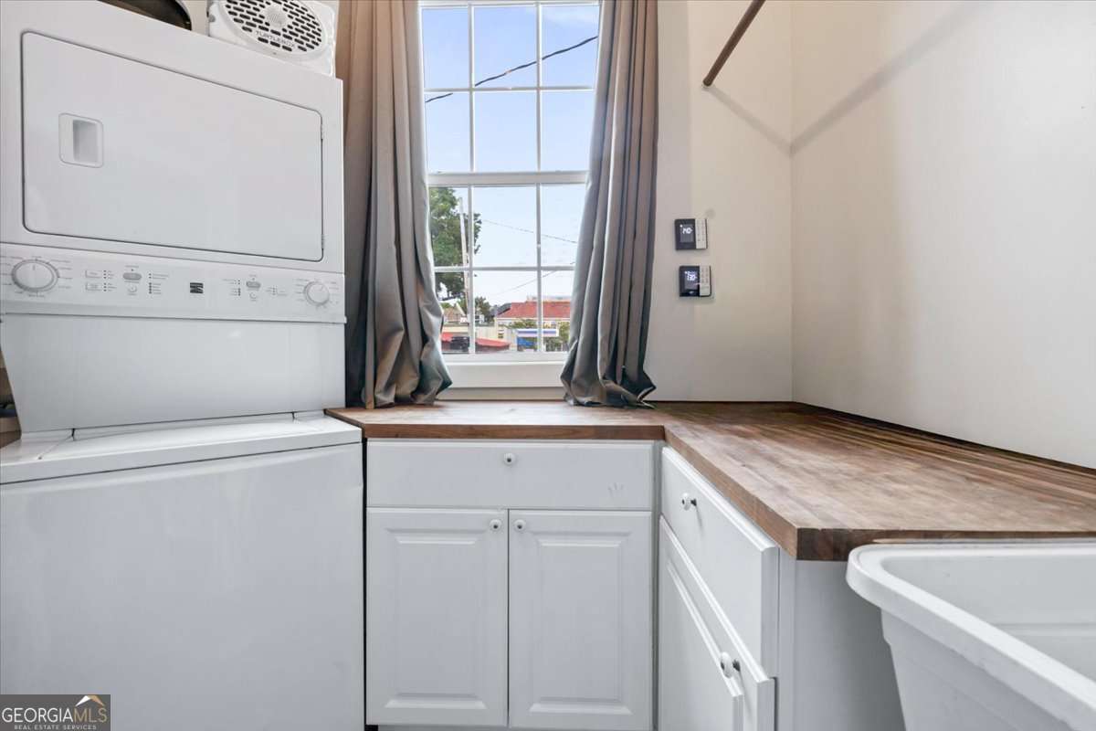120 W 37th Street Property Photo 25
