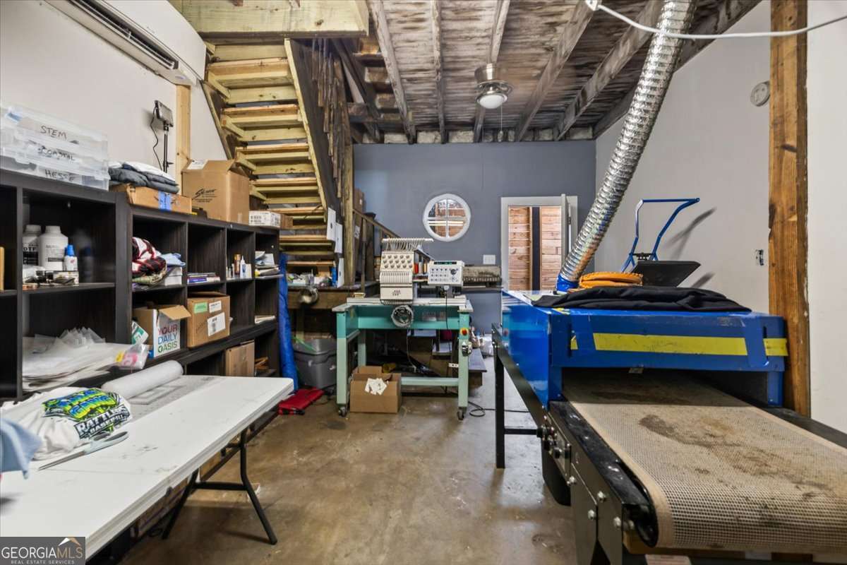 120 W 37th Street Property Photo 28