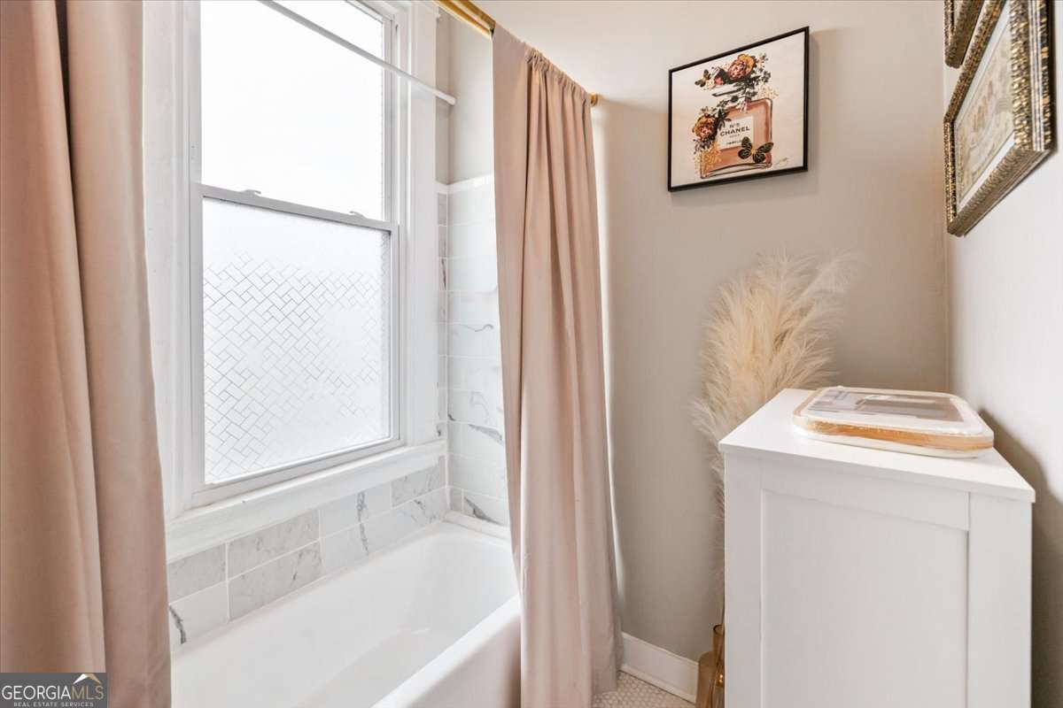 120 W 37th Street Property Photo 30