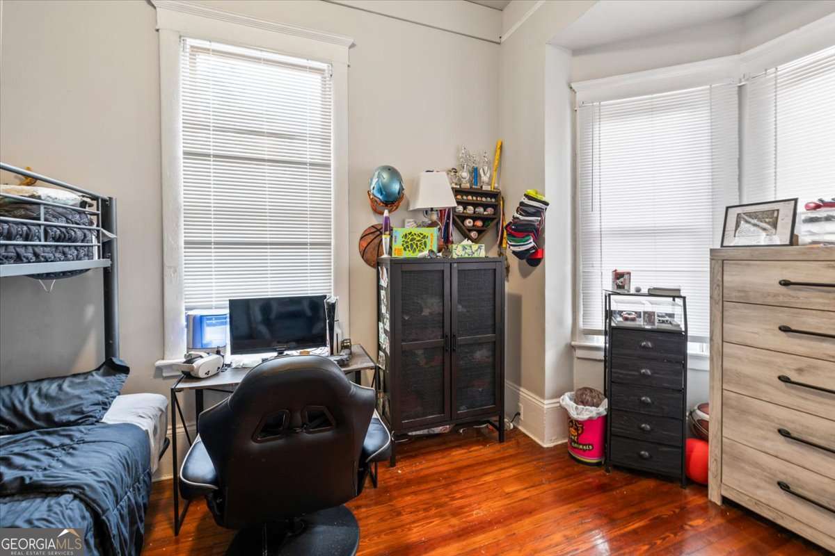 120 W 37th Street Property Photo 32