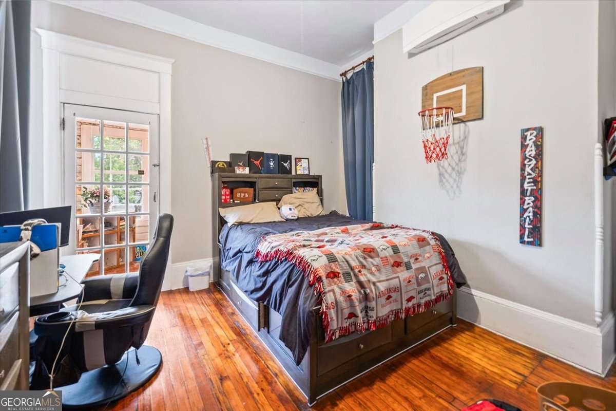 120 W 37th Street Property Photo 35