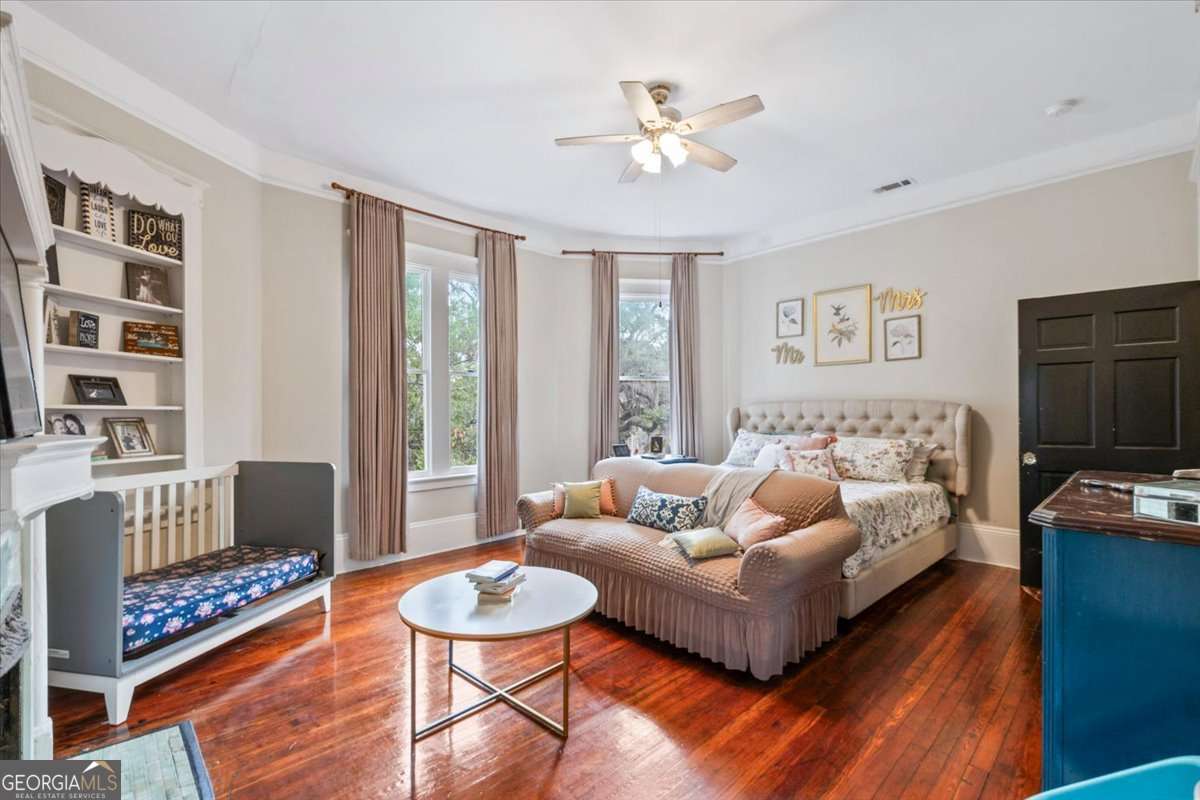 120 W 37th Street Property Photo 38