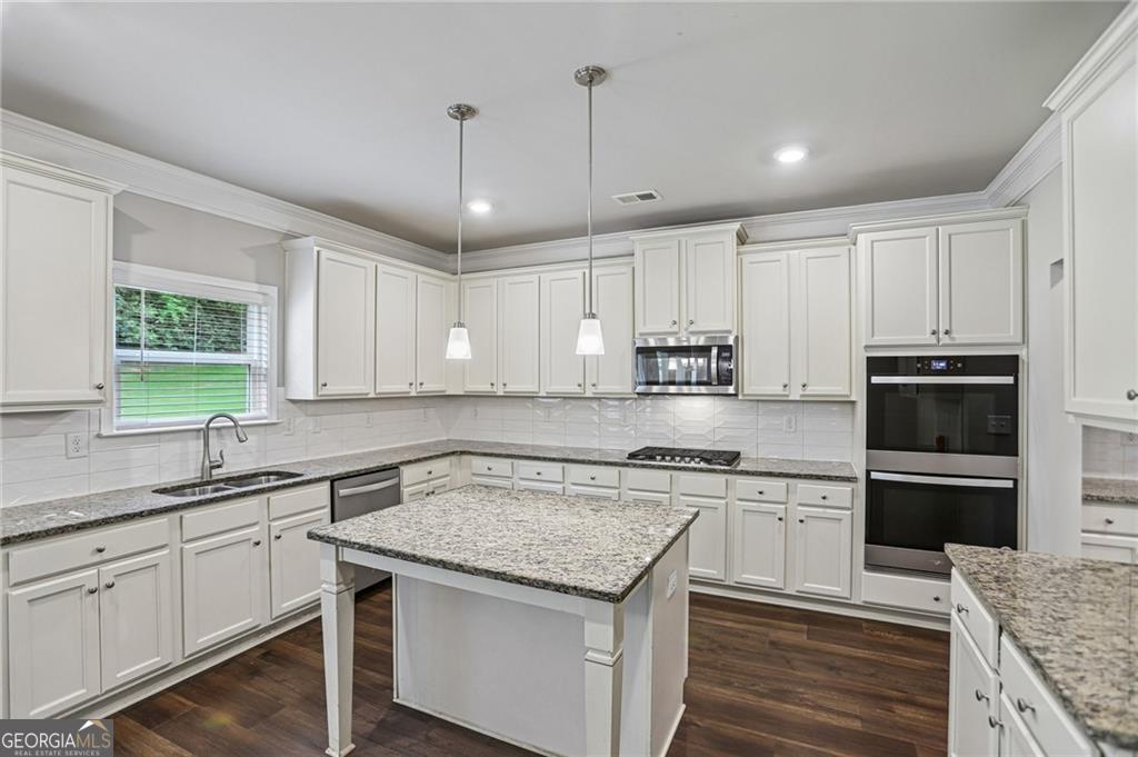 525 Gregs Place Property Photo 17