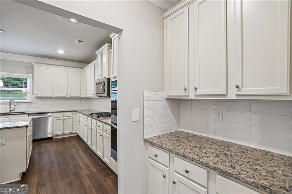 525 Gregs Place Property Photo 18