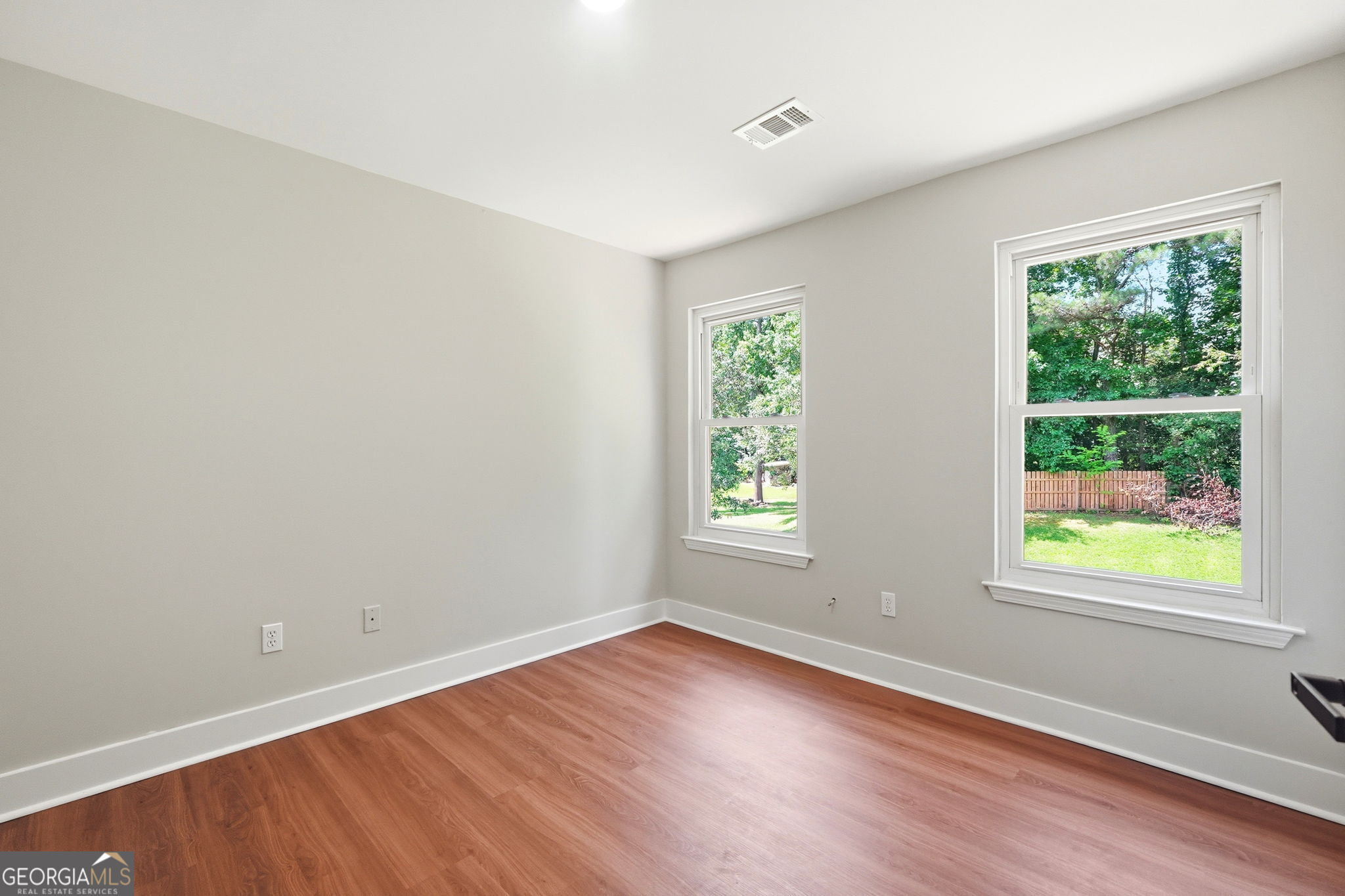 6496 Drake Manor Property Photo 23