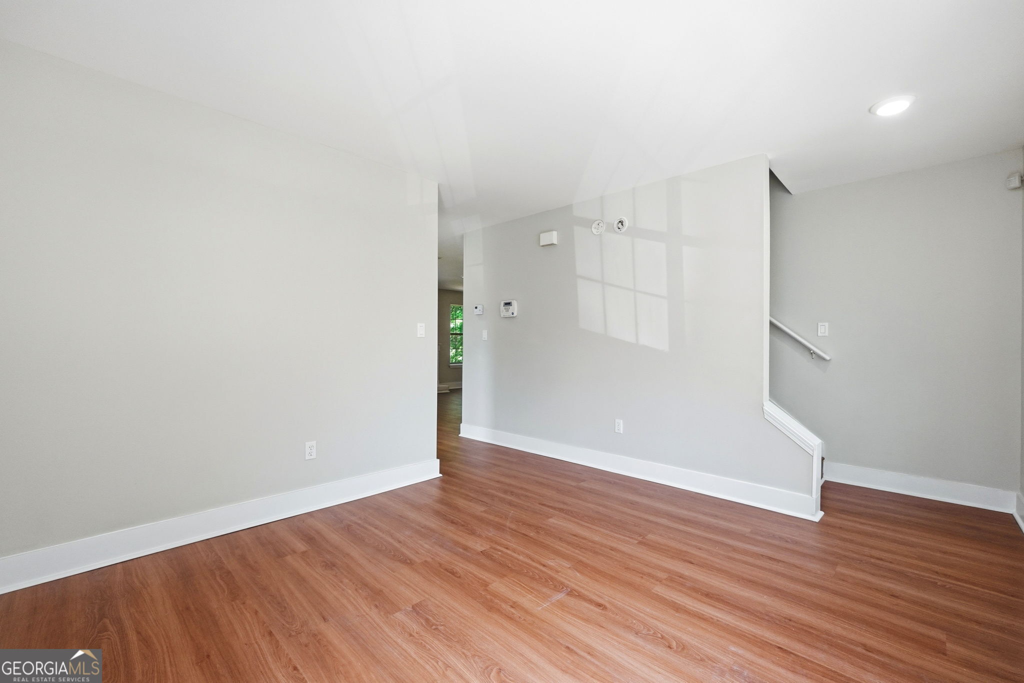 6496 Drake Manor Property Photo 25
