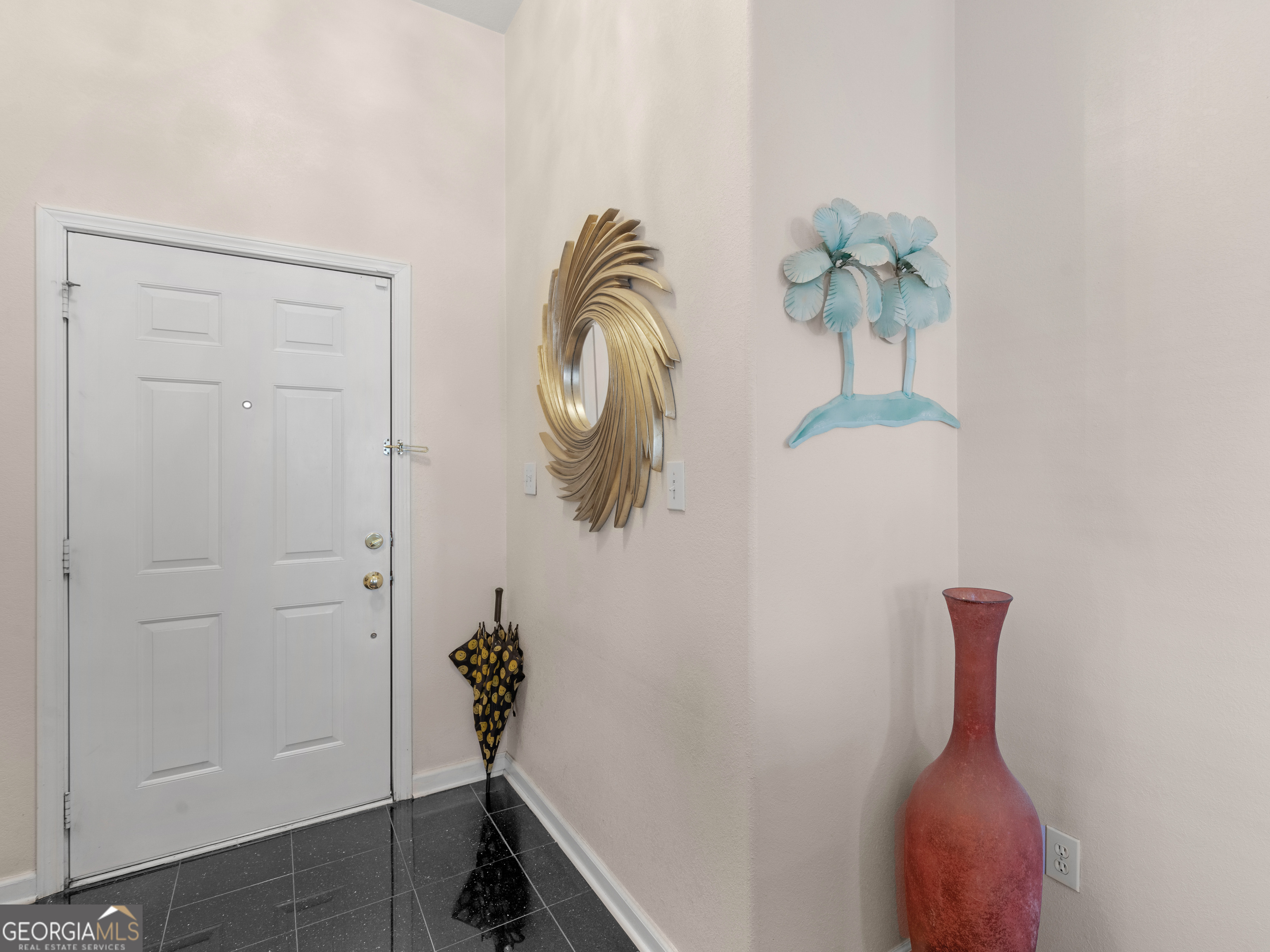 172 Garden Walk Property Photo 2