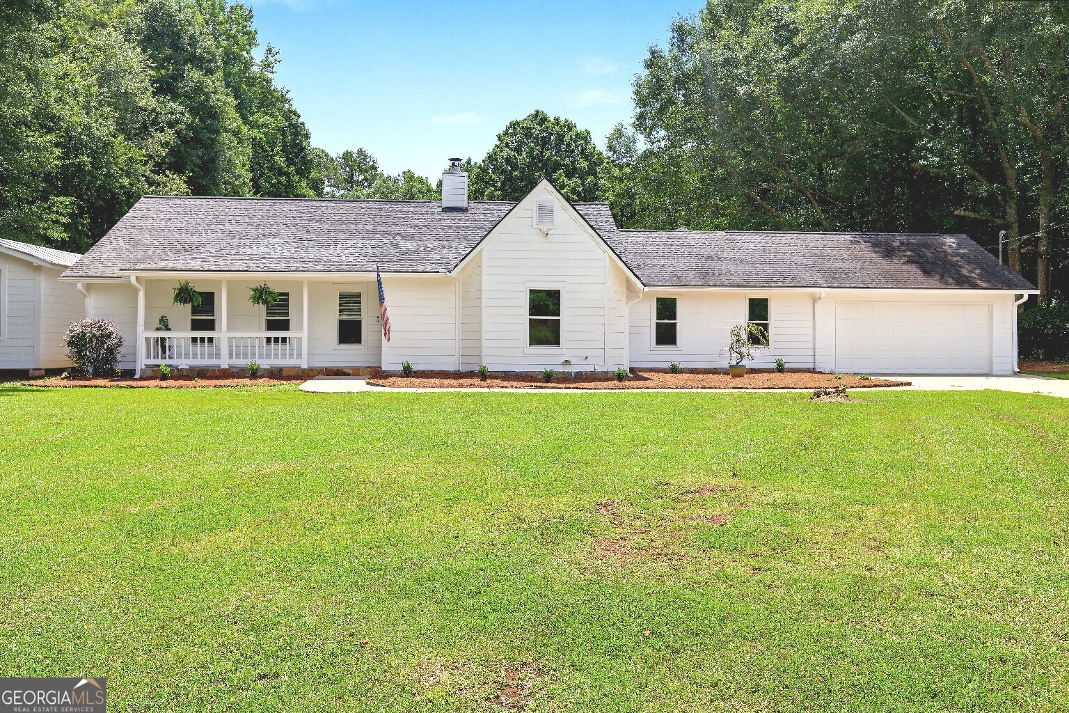 135 Dixie Lane Property Photo 3