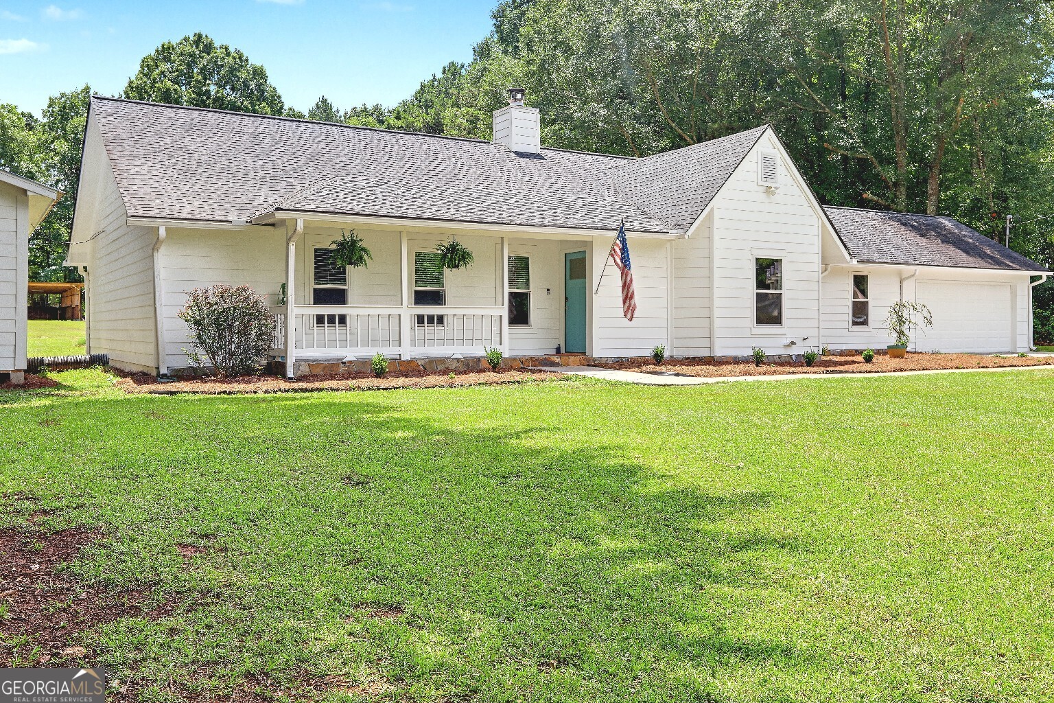 135 Dixie Lane Property Photo 4