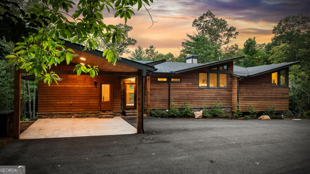 177 Creekside Landing Property Photo 42