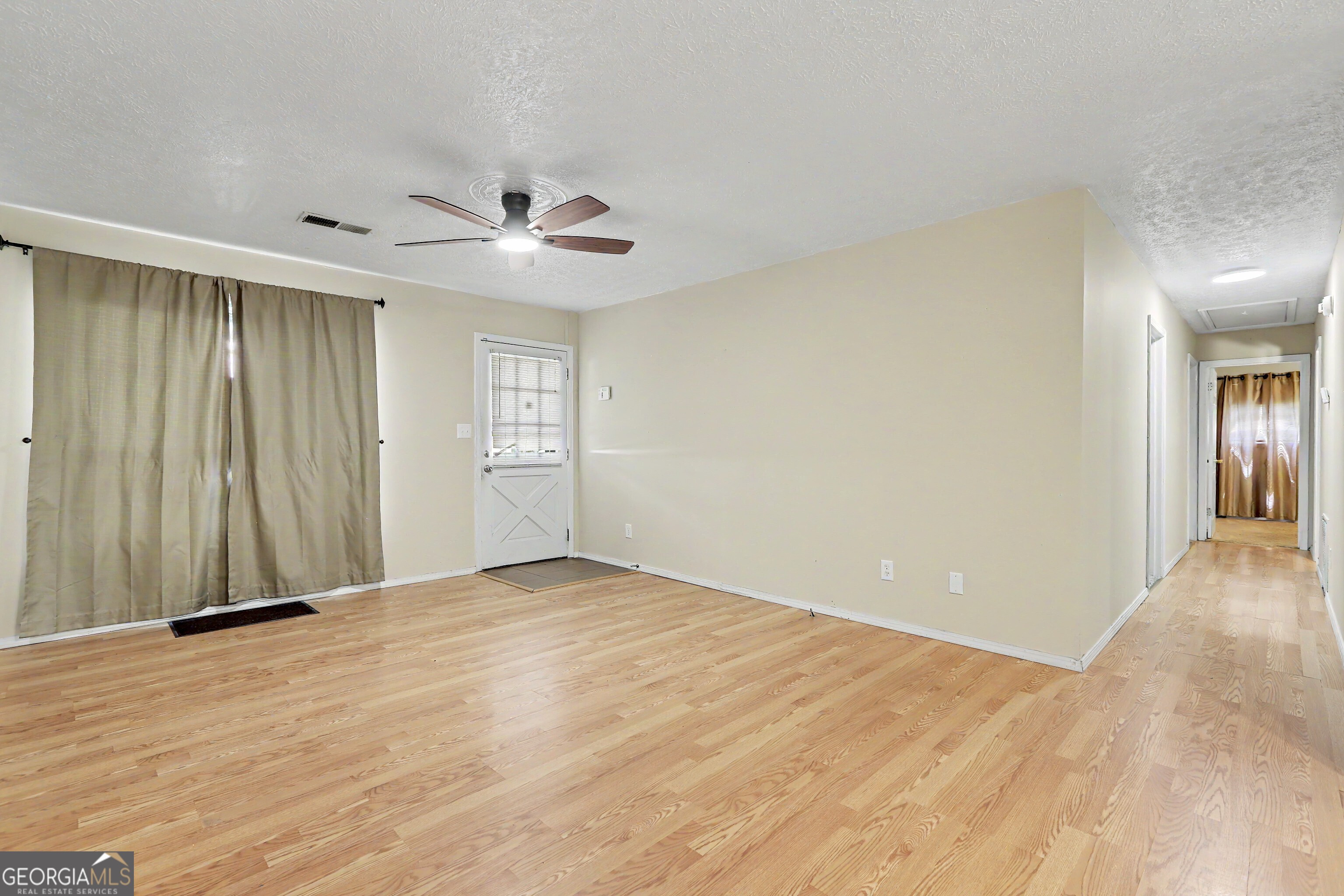 250 Short Road Property Photo 3