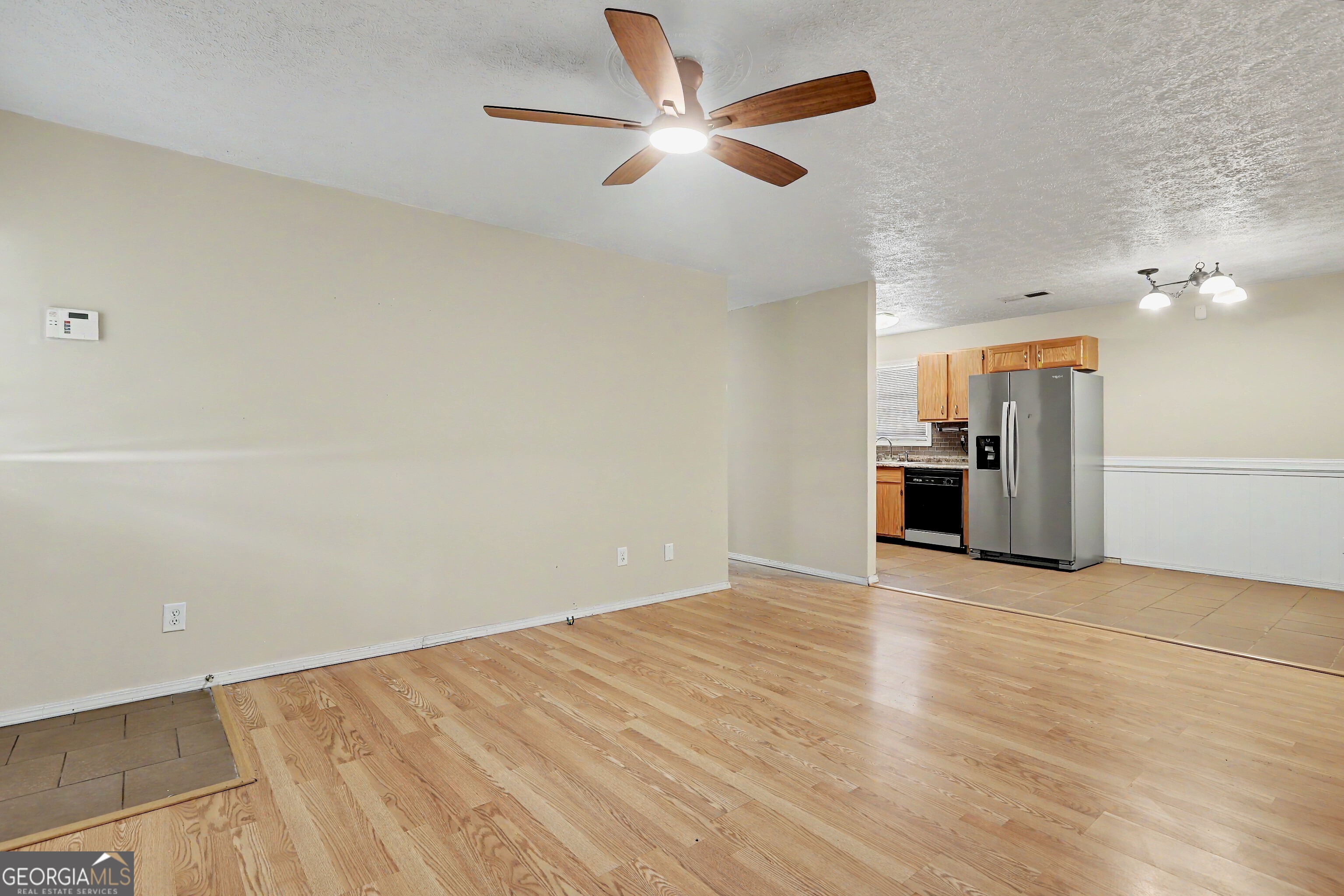 250 Short Road Property Photo 4