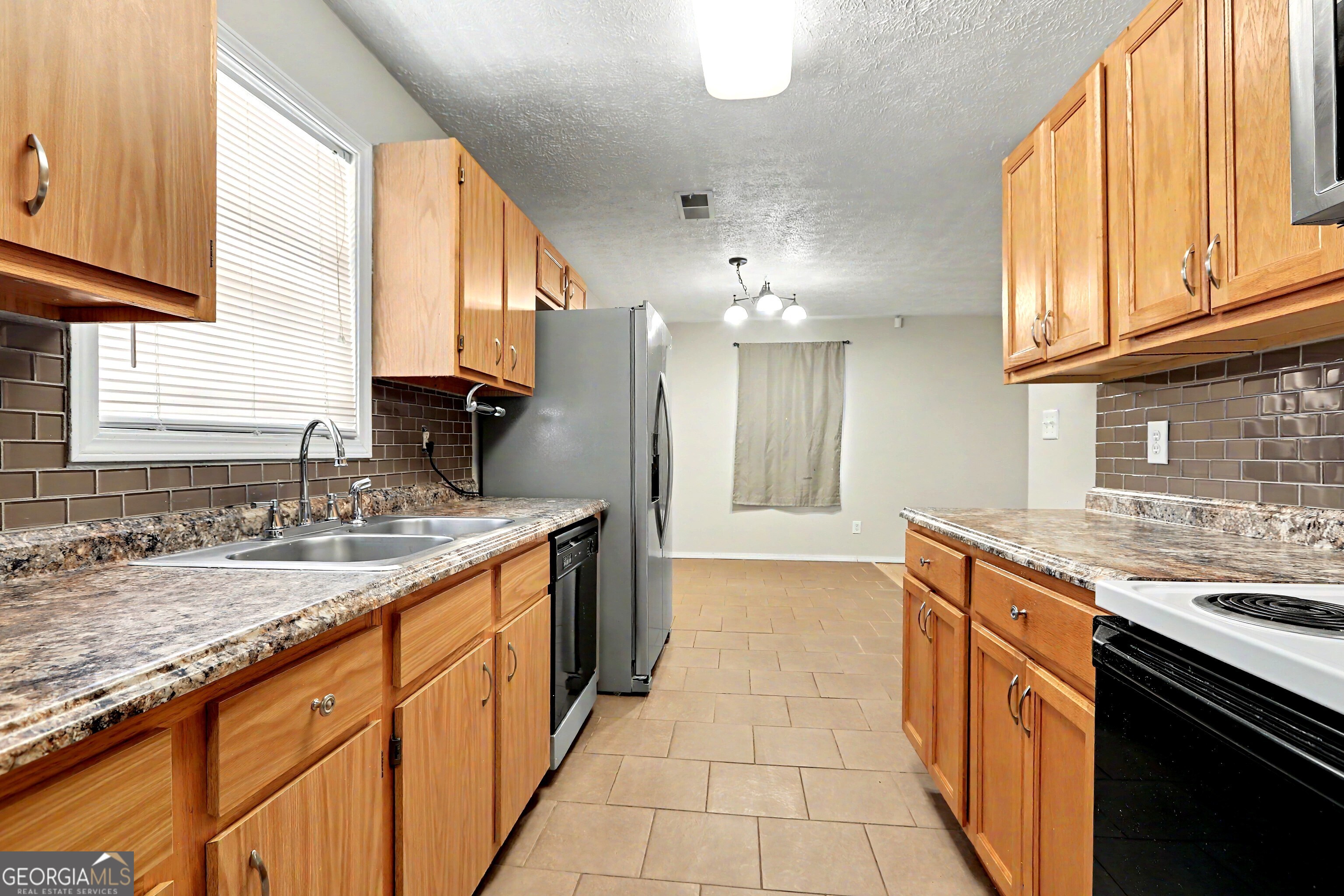 250 Short Road Property Photo 12