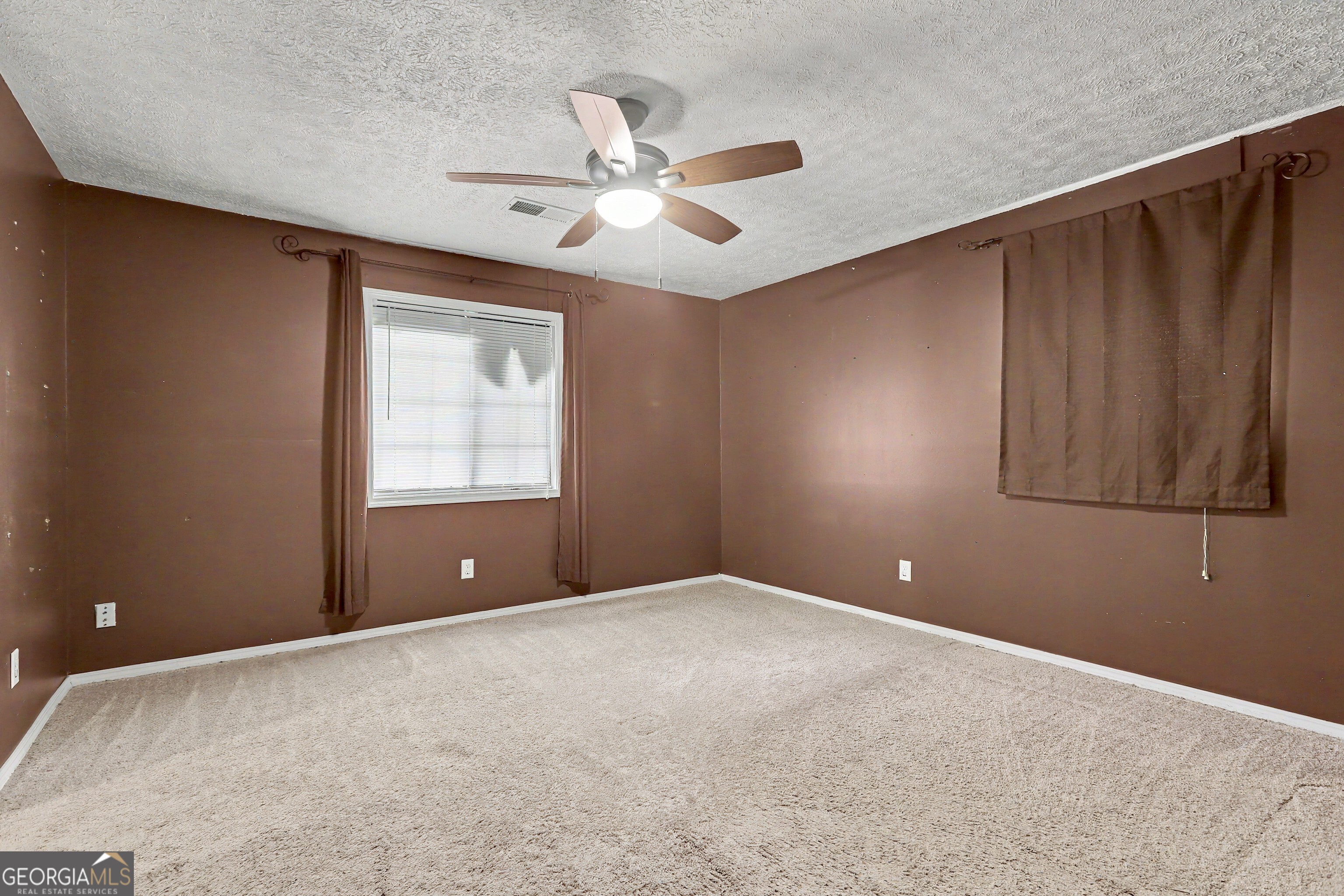 250 Short Road Property Photo 13