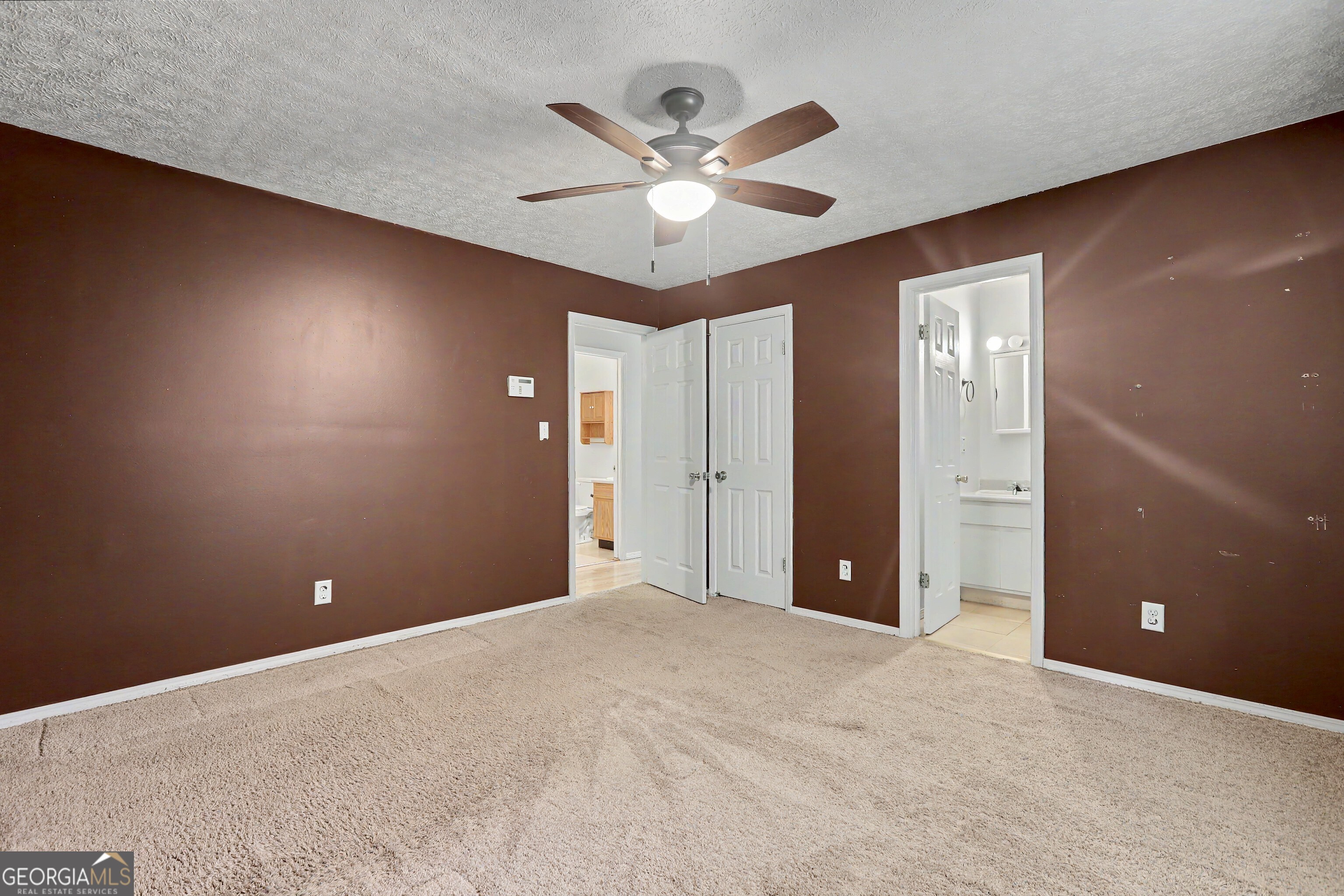 250 Short Road Property Photo 15