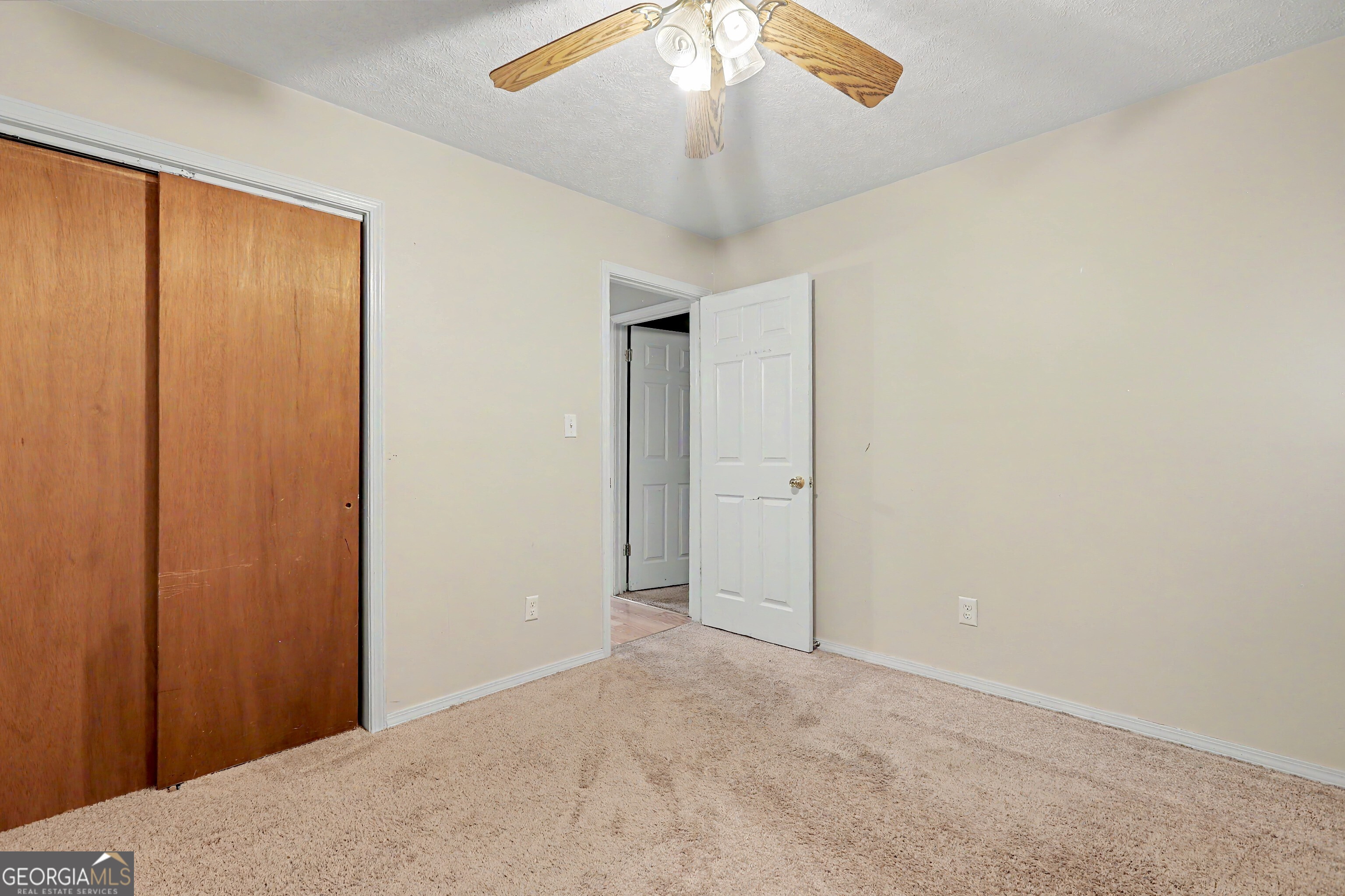250 Short Road Property Photo 18