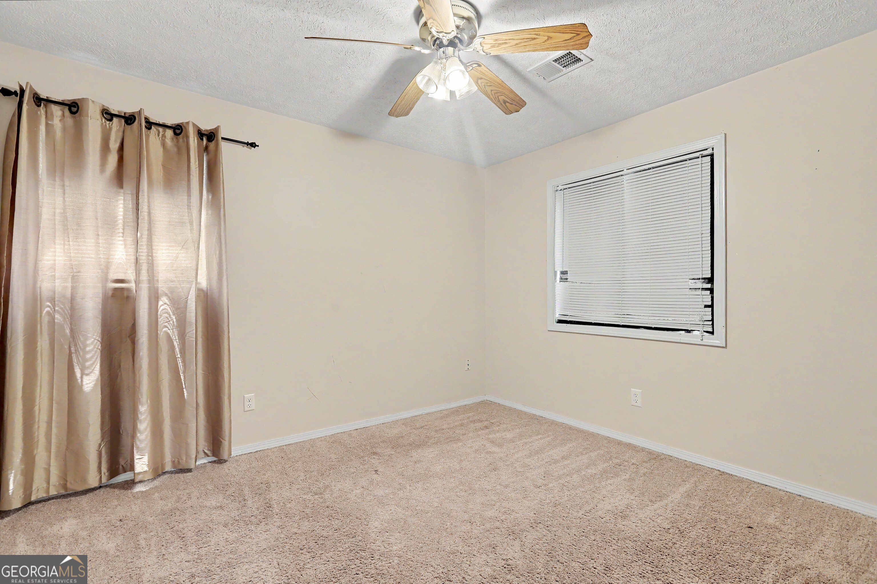 250 Short Road Property Photo 19