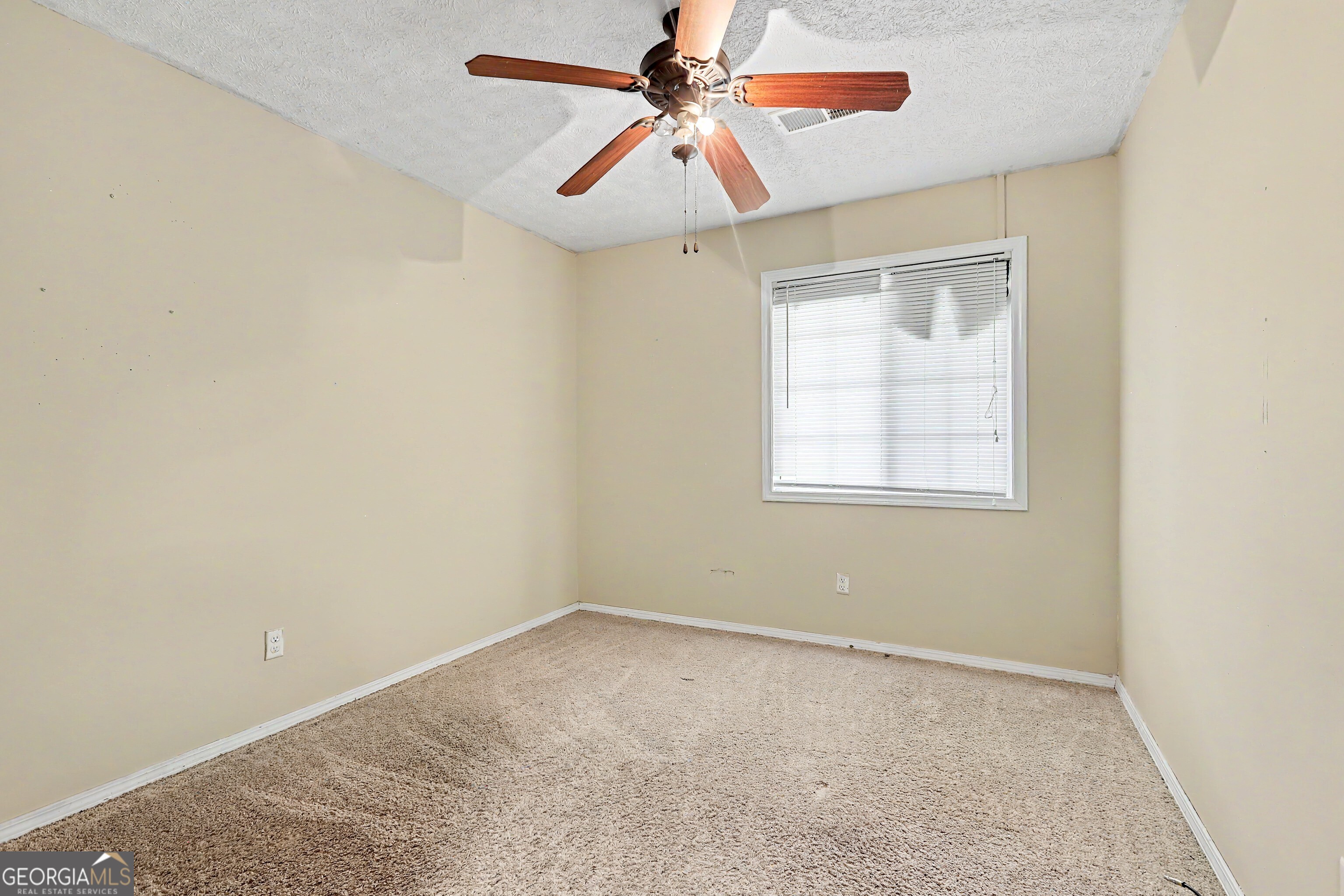 250 Short Road Property Photo 20