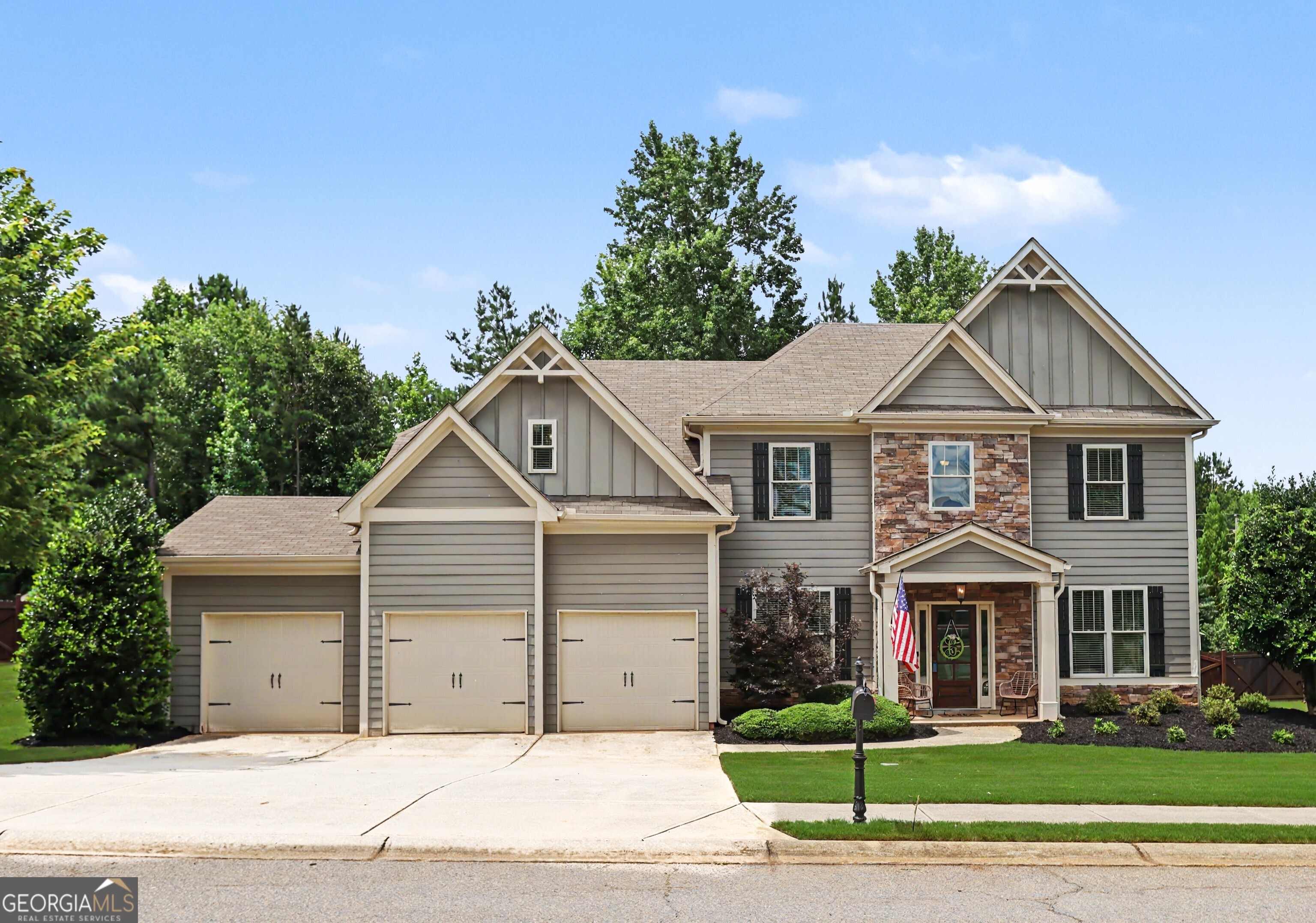 111 Merganser Drive Property Photo 1