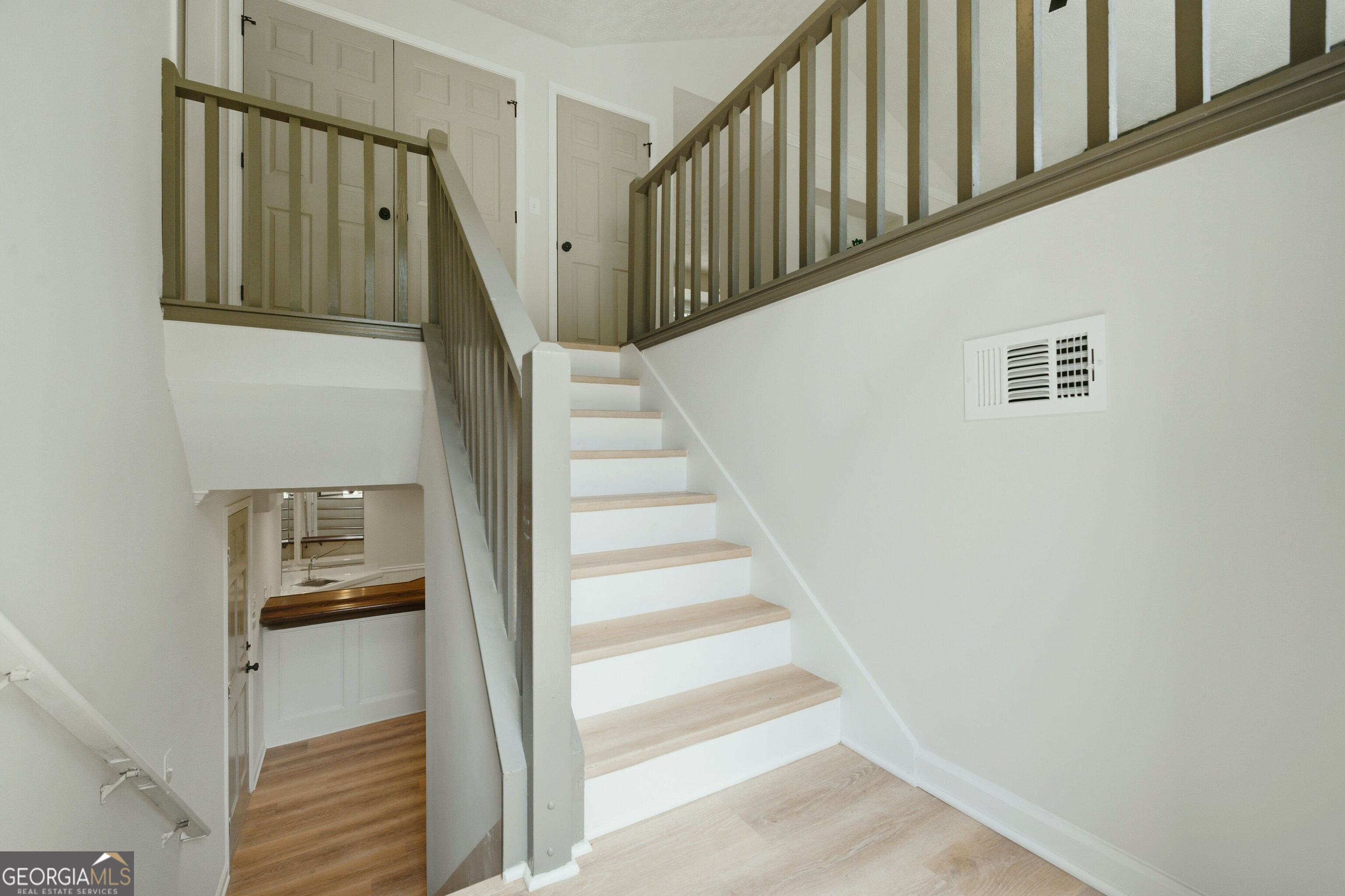 6231 Emerald Springs Drive Property Photo 2