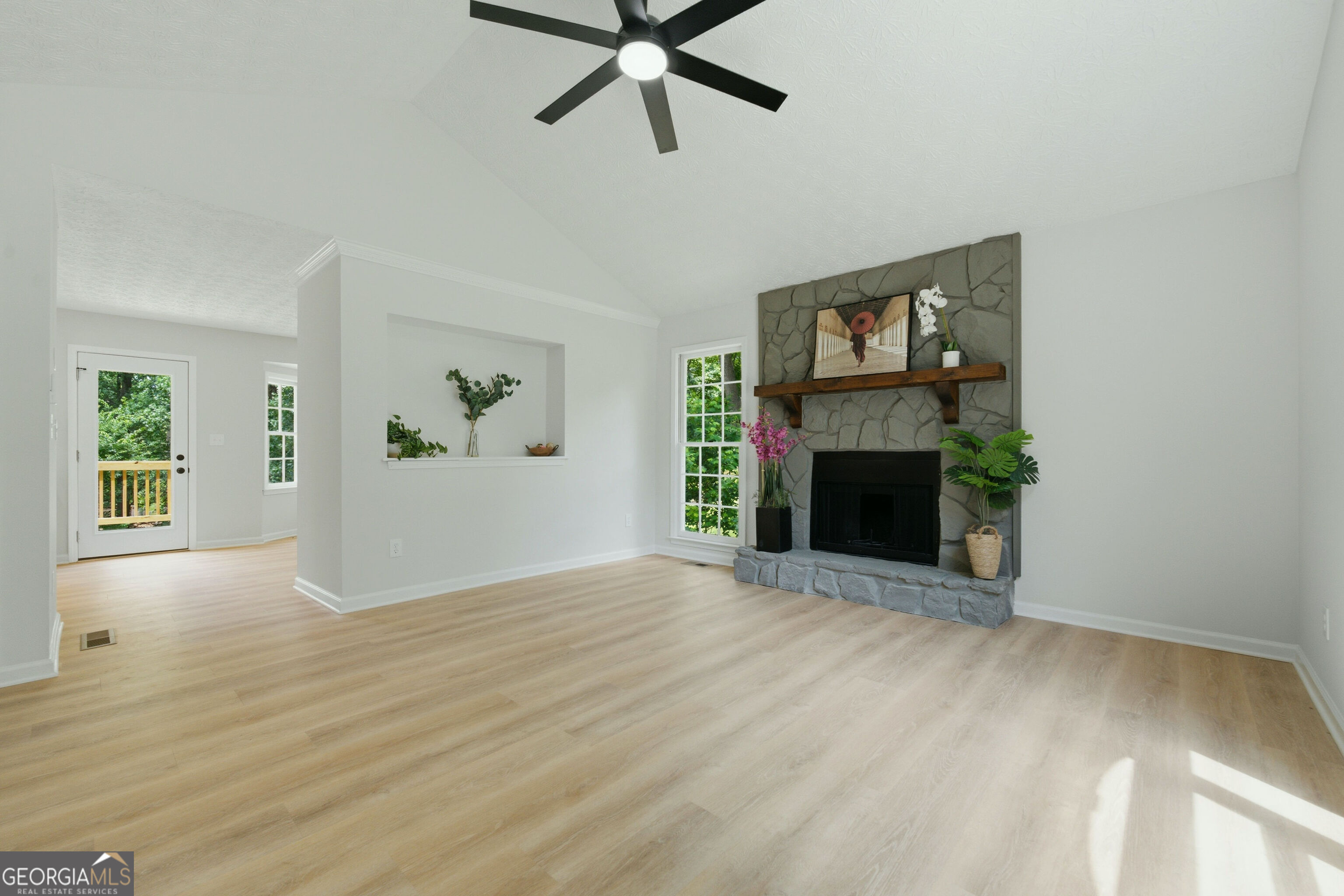 6231 Emerald Springs Drive Property Photo 5