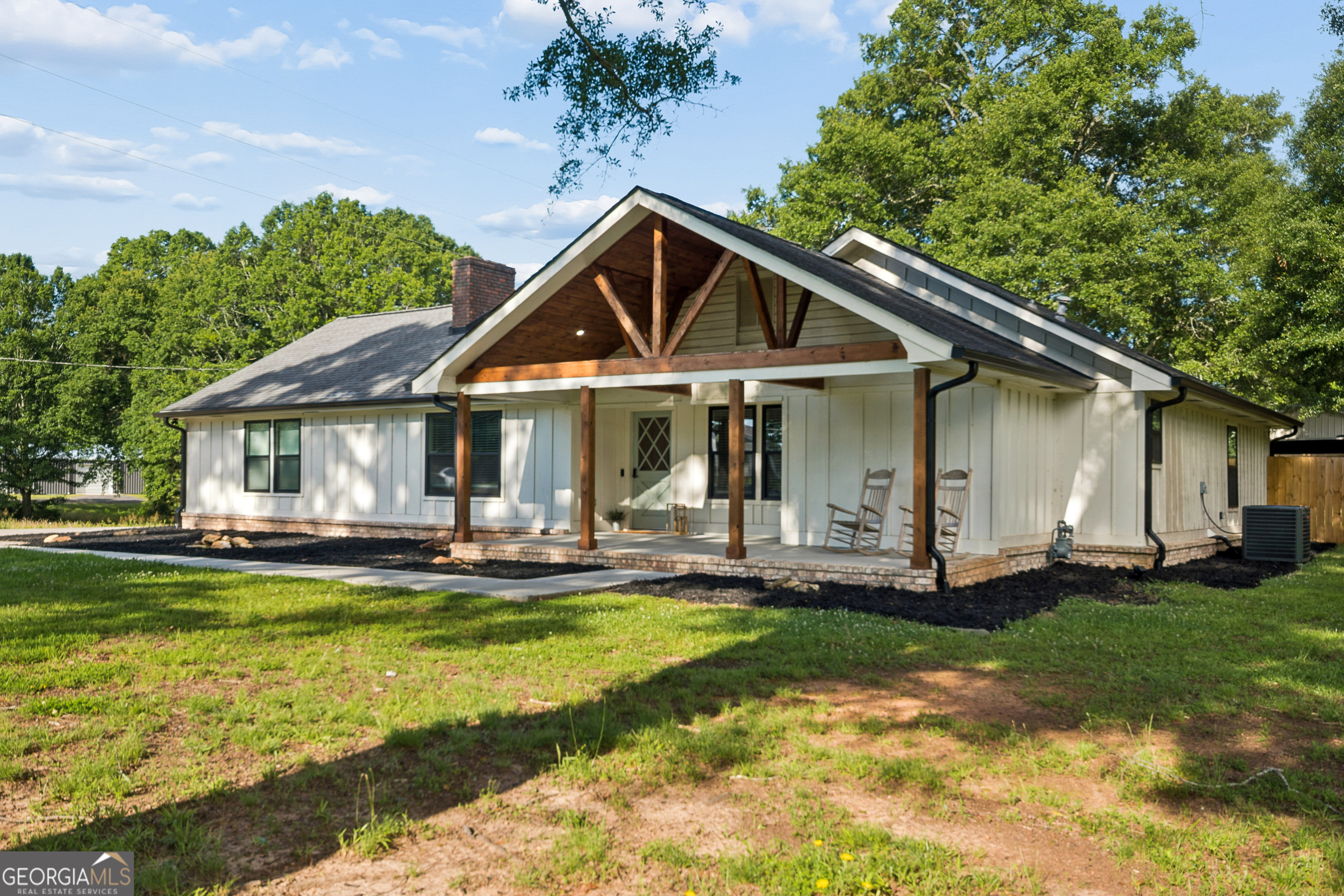 7507 Campground Road Property Photo 5