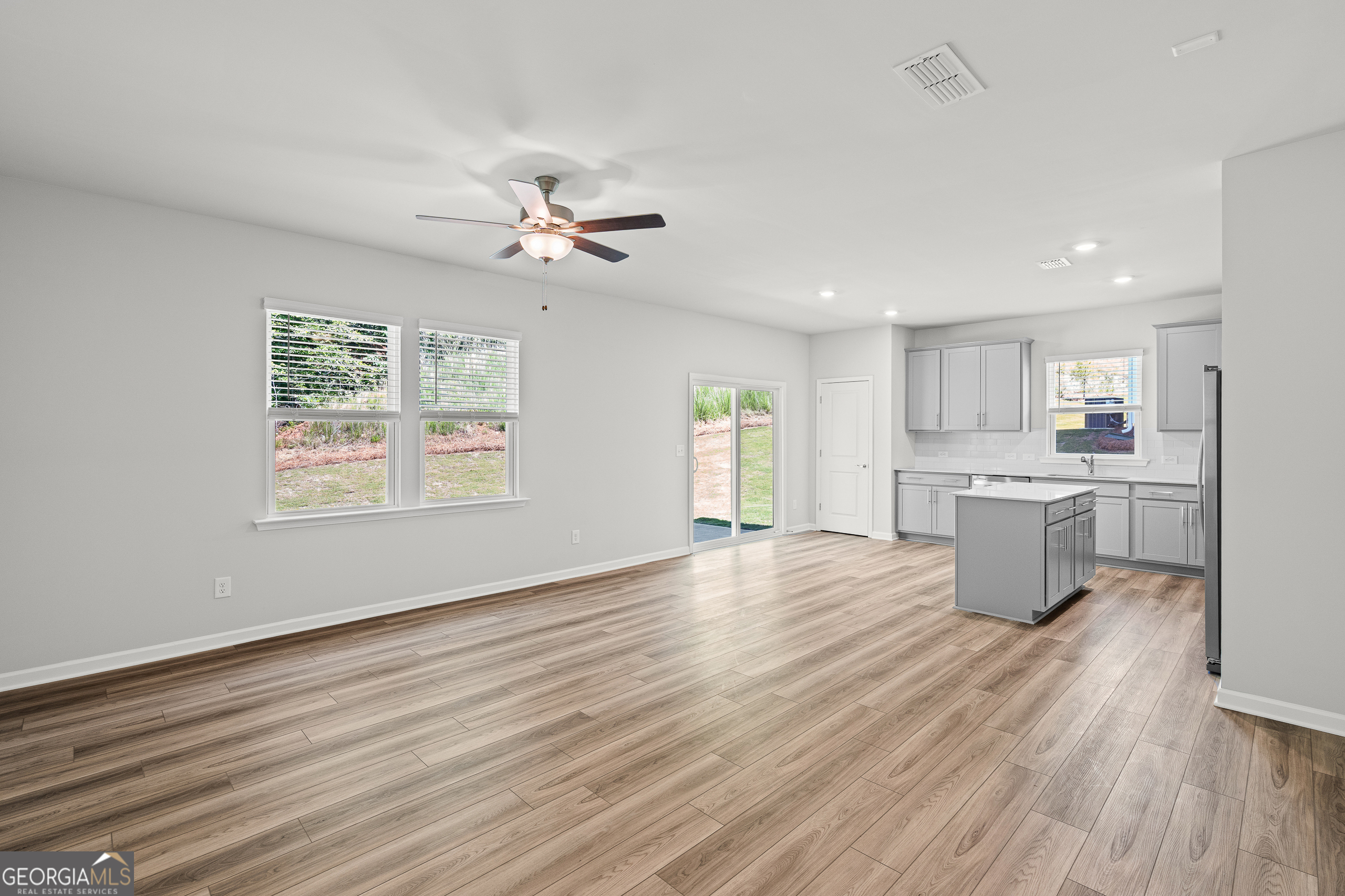 3080 Orwell Drive Property Photo 4