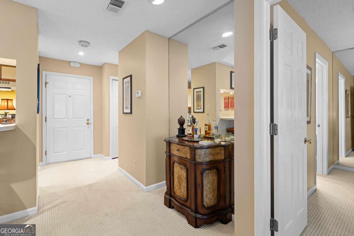244 13th Street Ne # 107 Property Photo 8