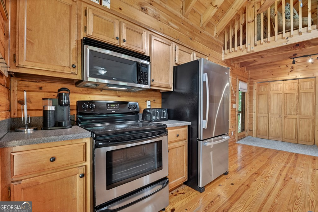 782 Scenic Mountain View Road Property Photo 4